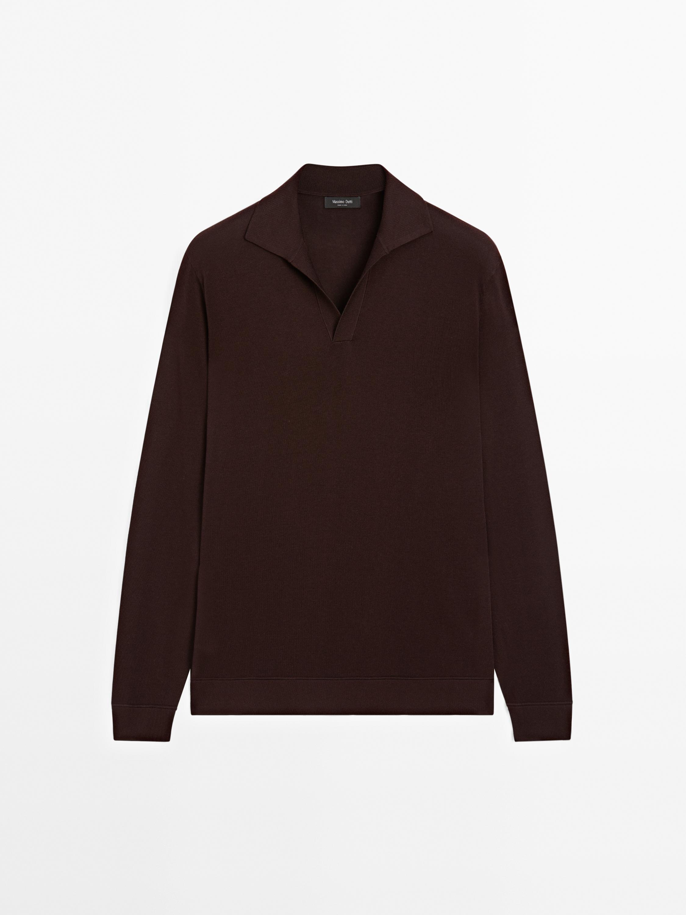 Knit sweater with a polo collar