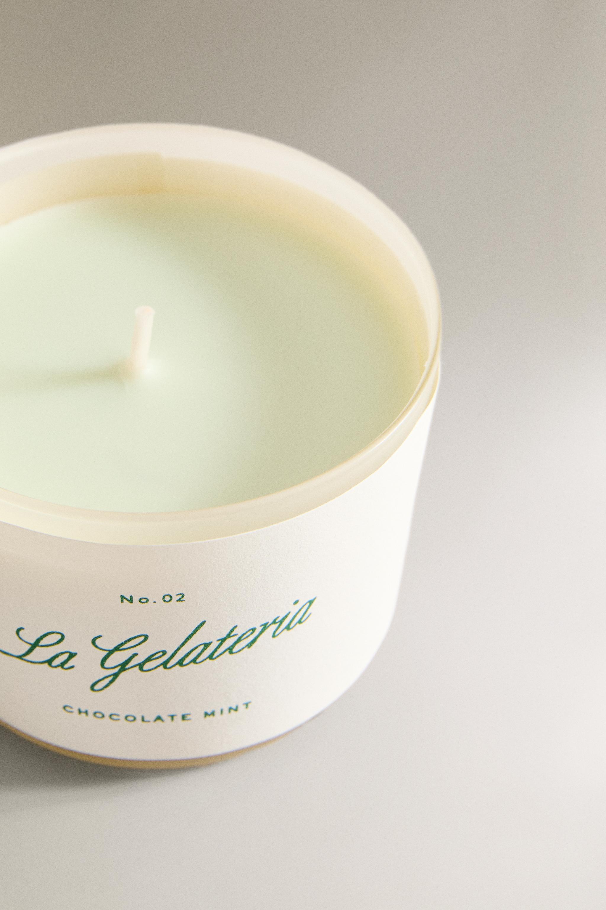 (150 G) CHOCOLATE MINT SCENTED CANDLE
