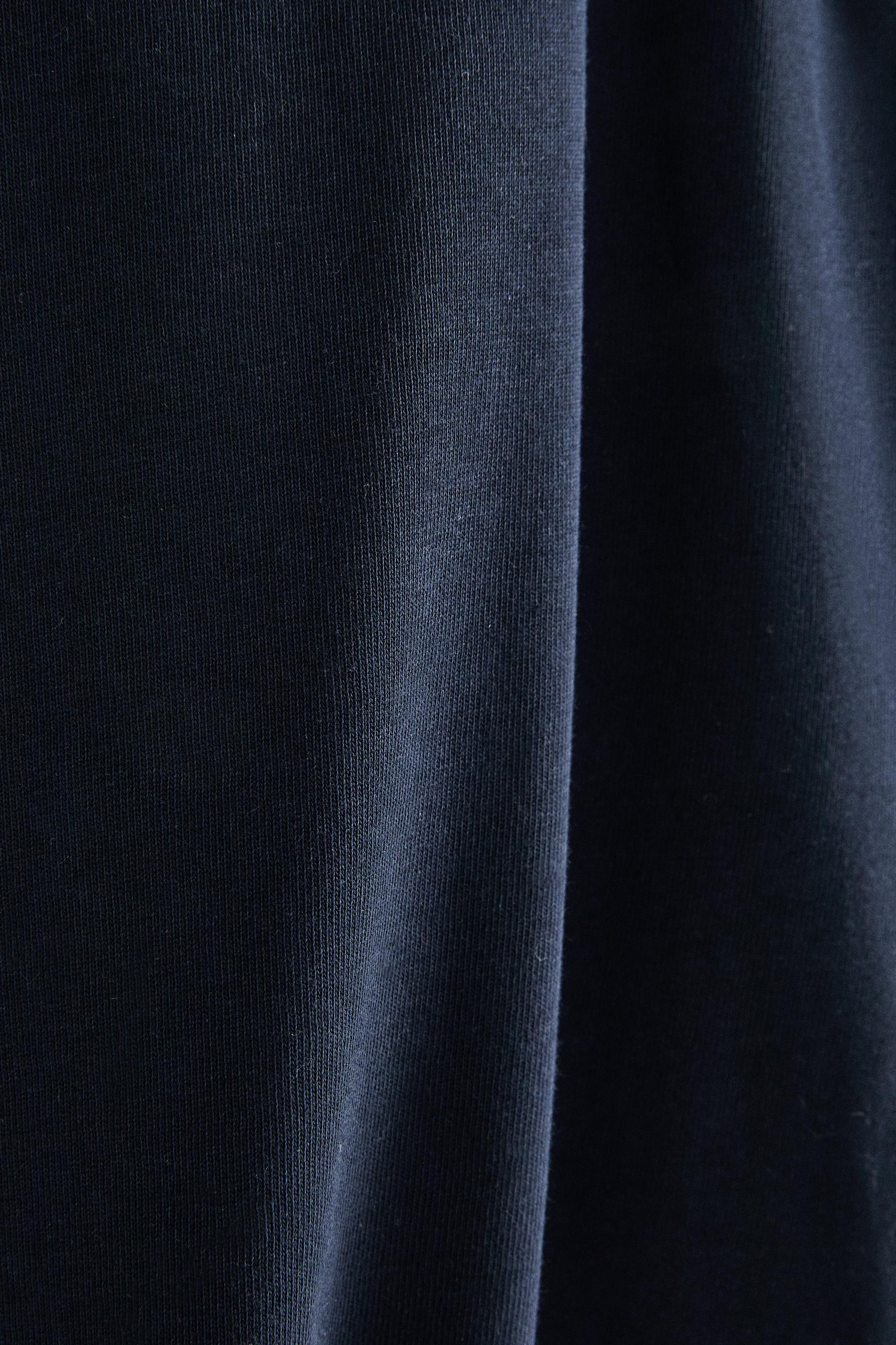 SHORT SLEEVE T-SHIRT