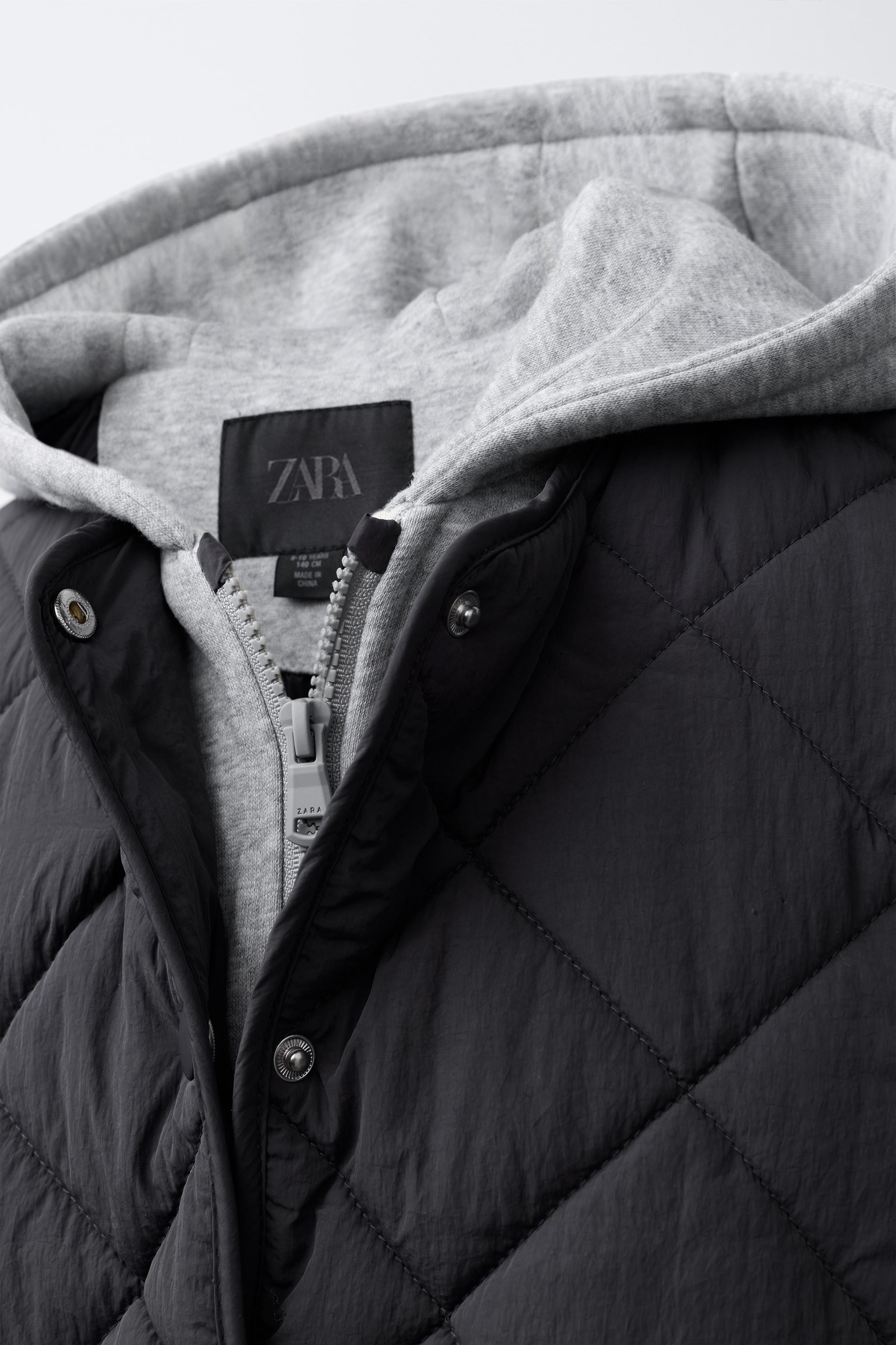 HOODED SWEATSHIRT PUFFER JACKET