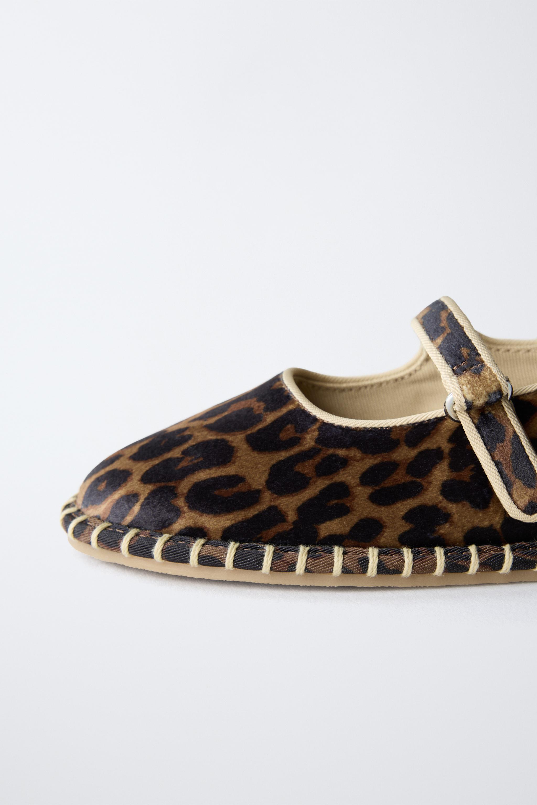 ANIMAL PRINT BALLET FLATS