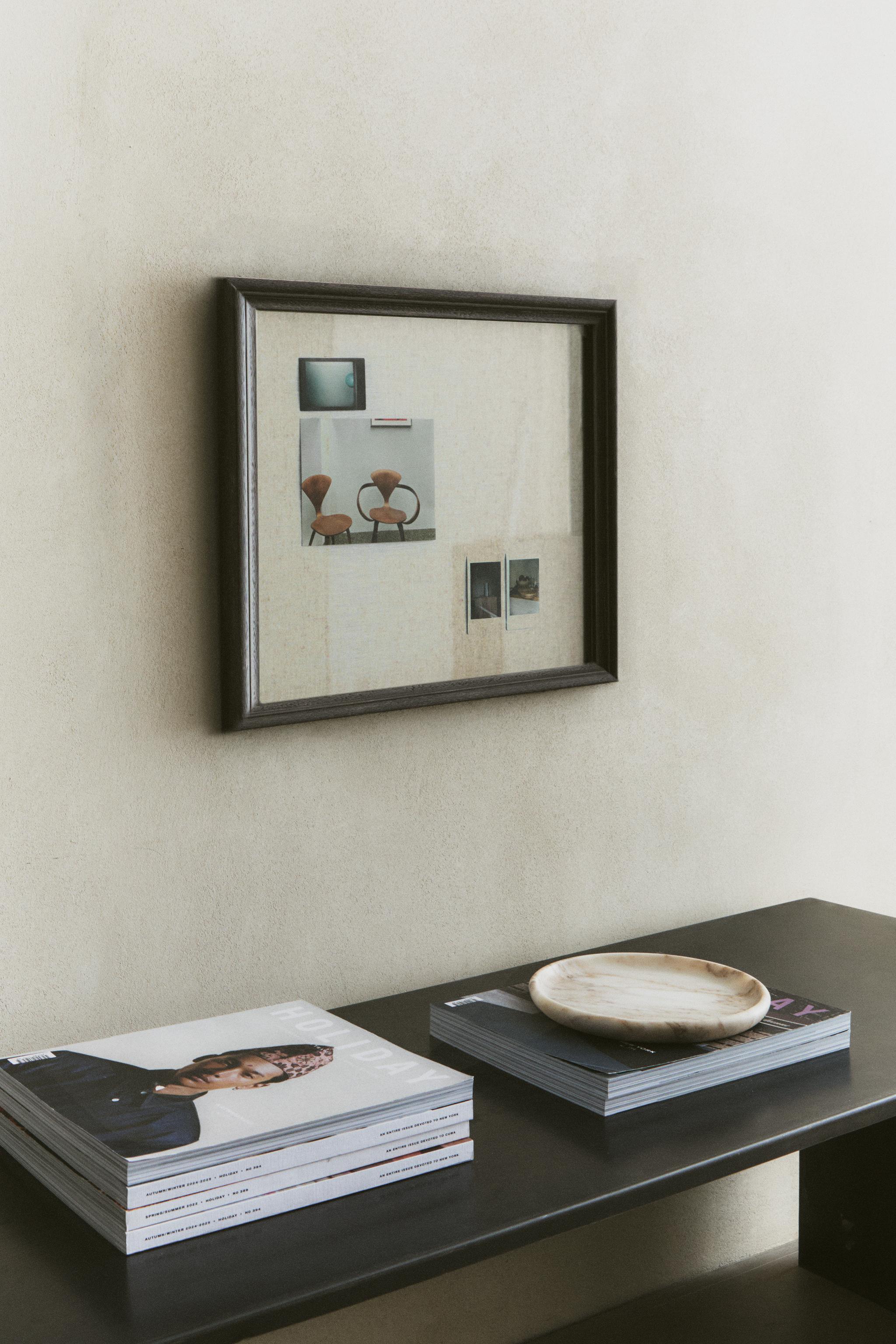 MATTE WOODEN PICTURE FRAME