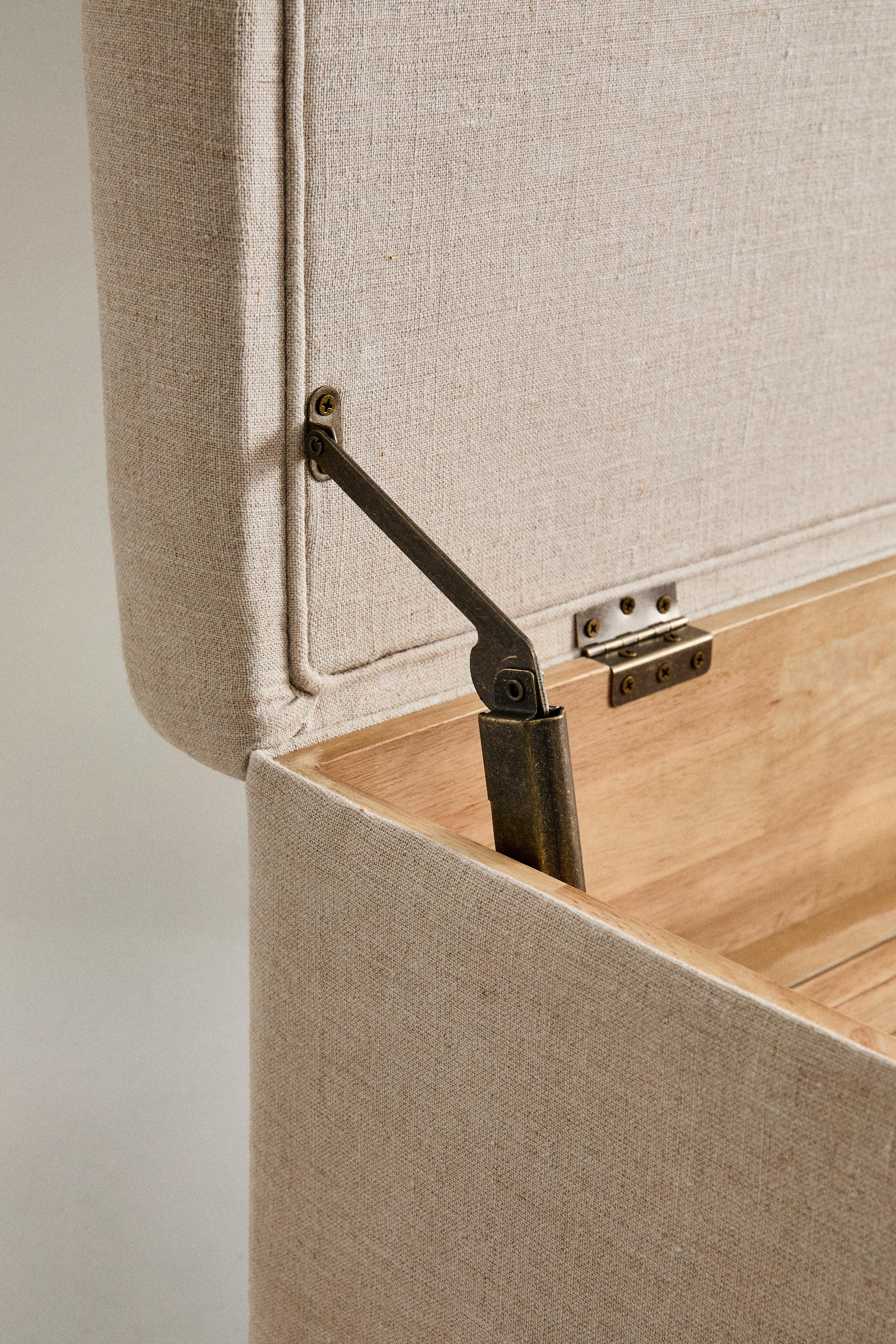 MEDIUM STORAGE BENCH