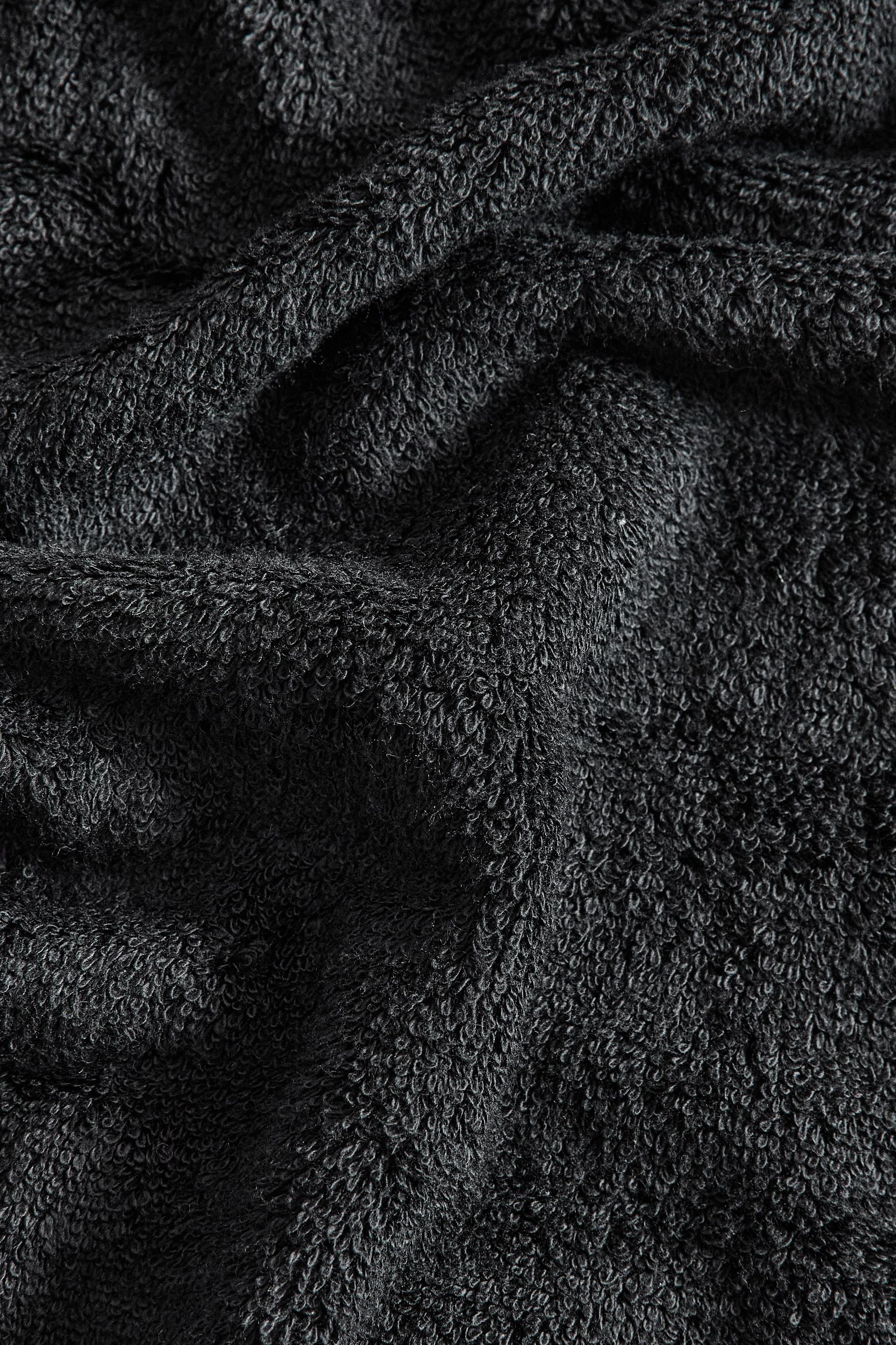 TERRYCLOTH BATH TOWEL WITH A PLAIN DESIGN