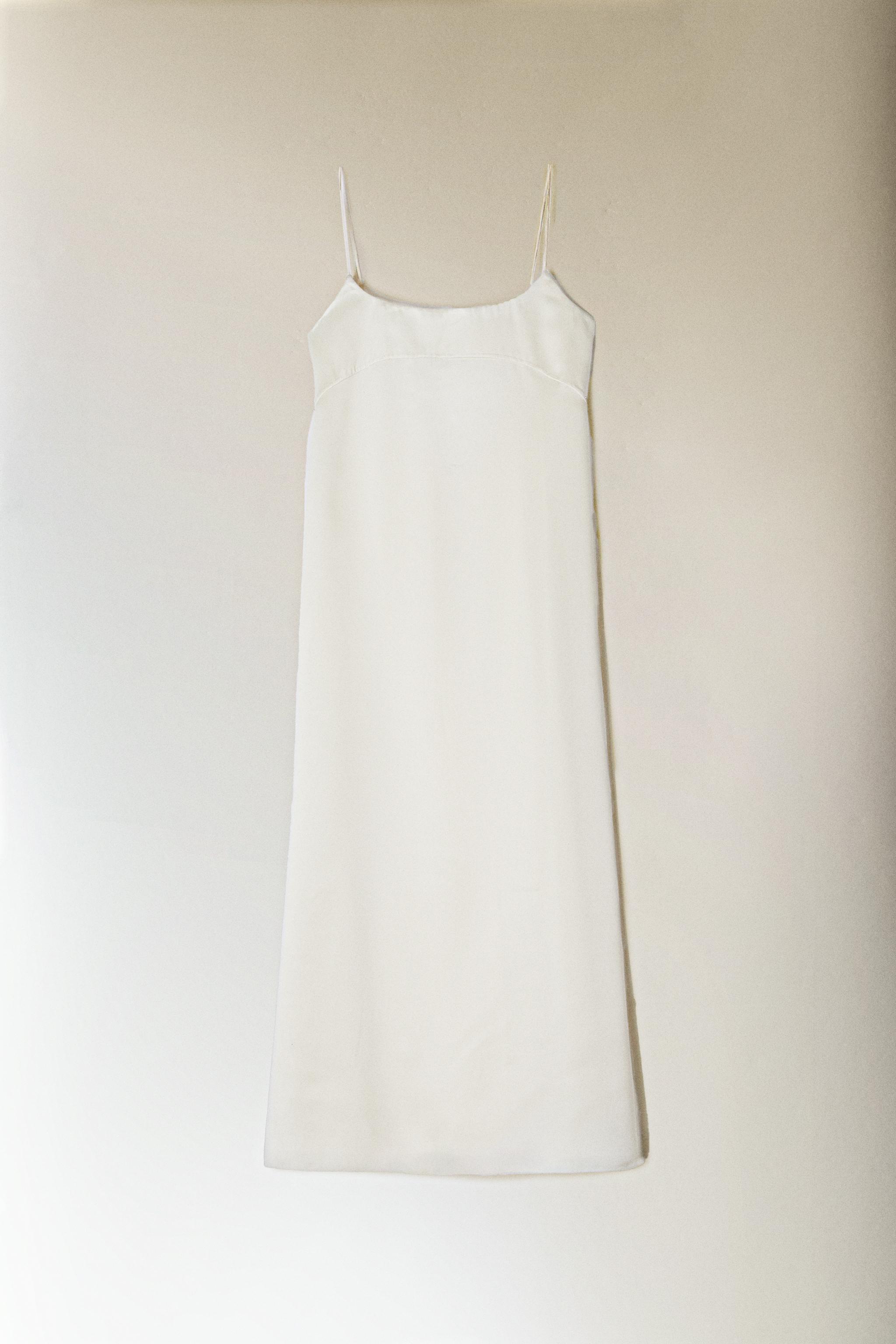 BEIGE SILK NIGHTGOWN