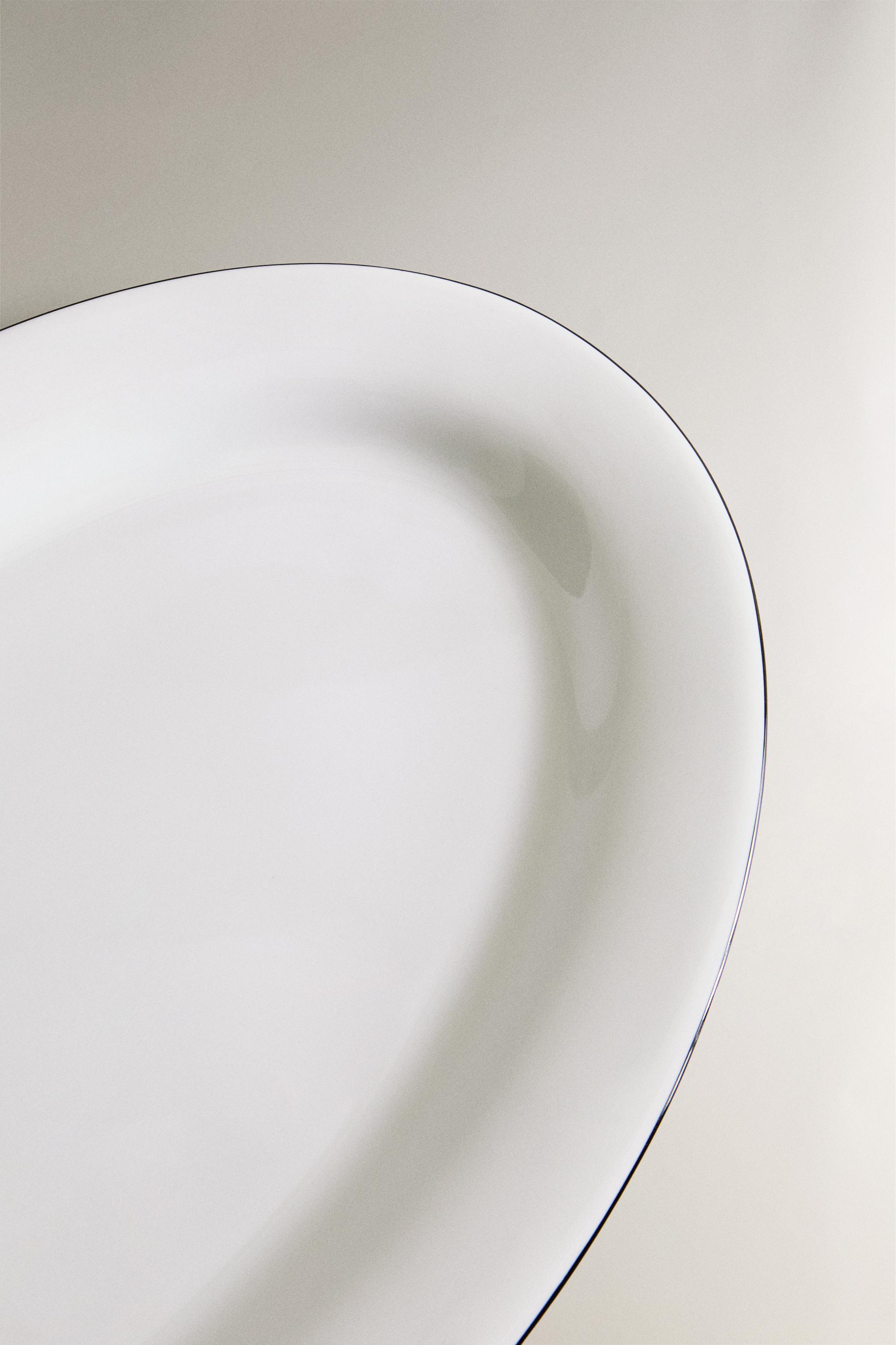 BONE CHINA SERVING DISH WITH BLACK RIM