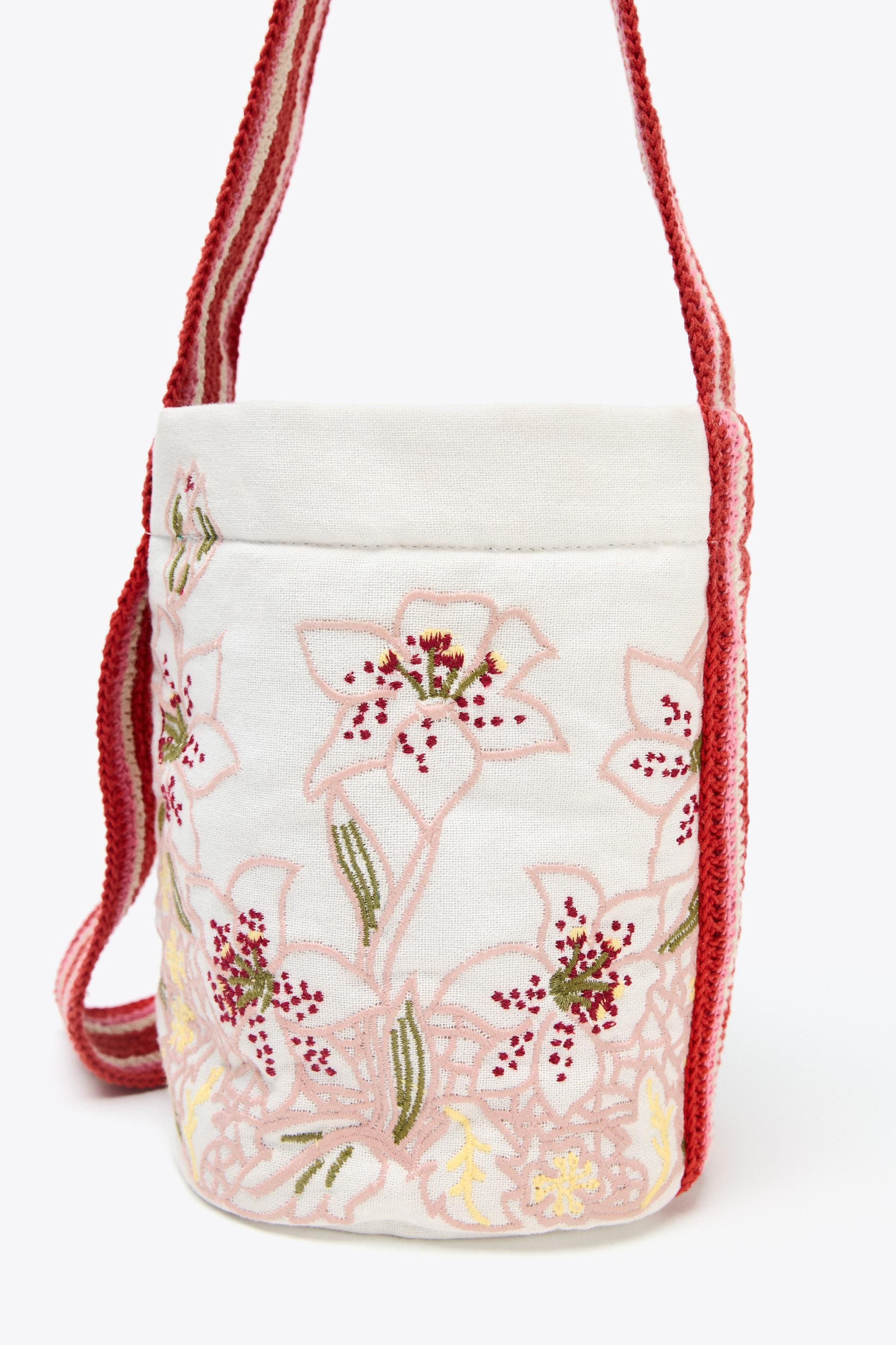 FANTASY FABRIC MINI BUCKET BAG