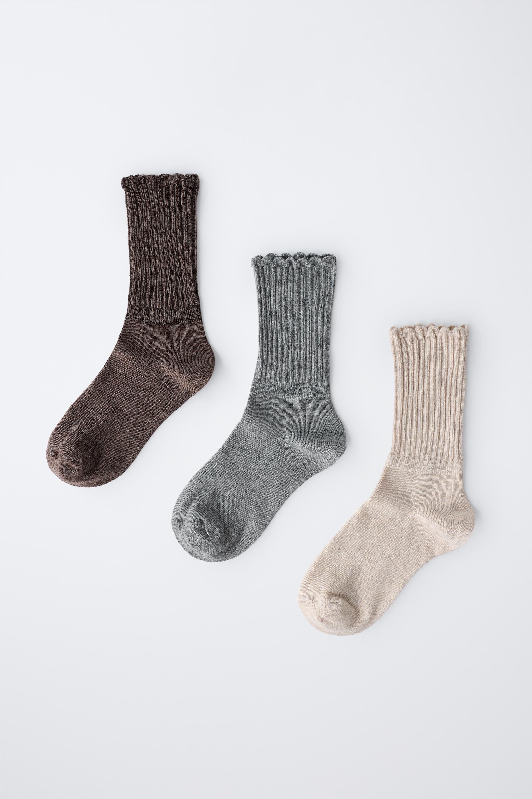 THREE-PACK OF WAVY LONG SOCKS