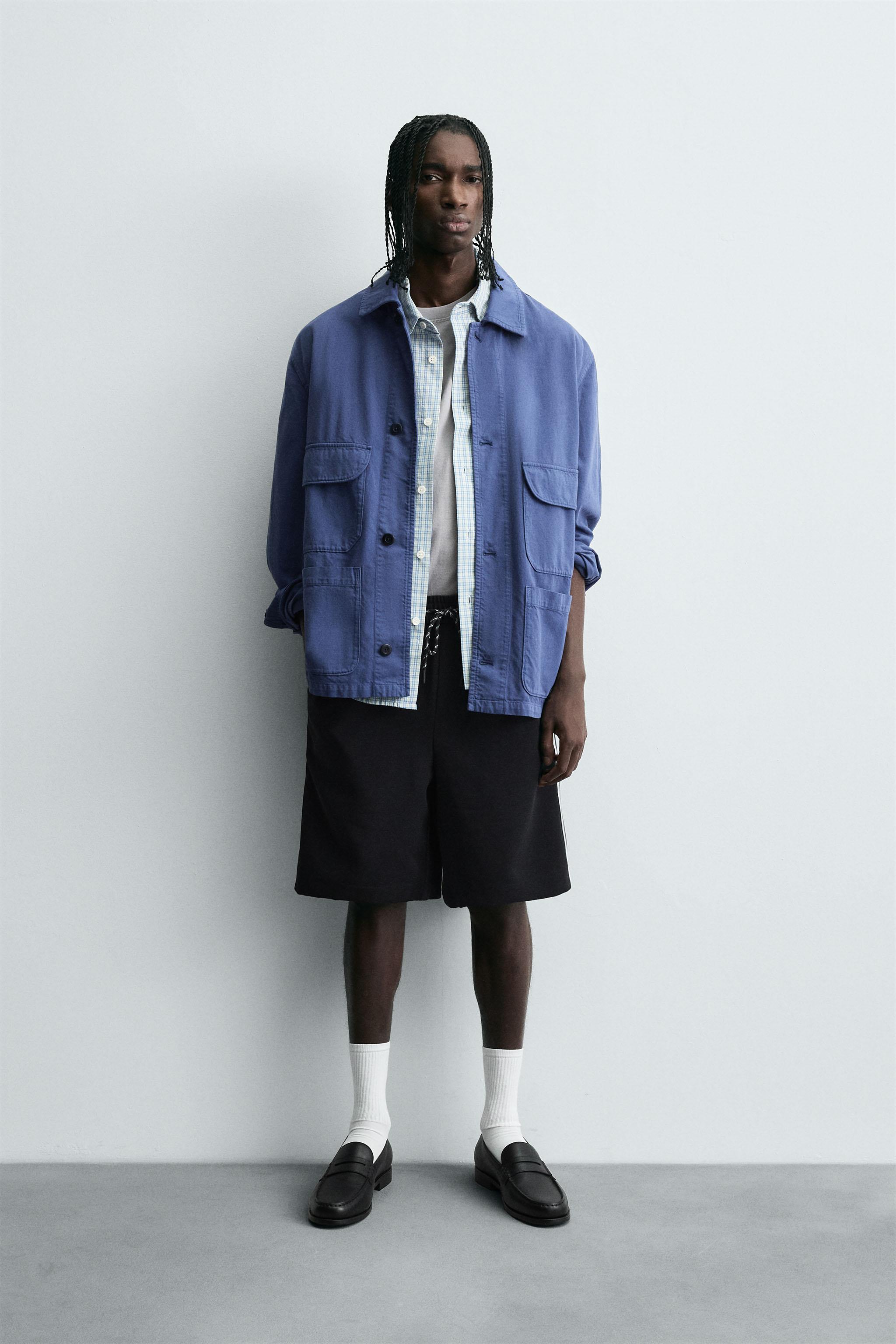 CONTRAST STRIPE SHORTS