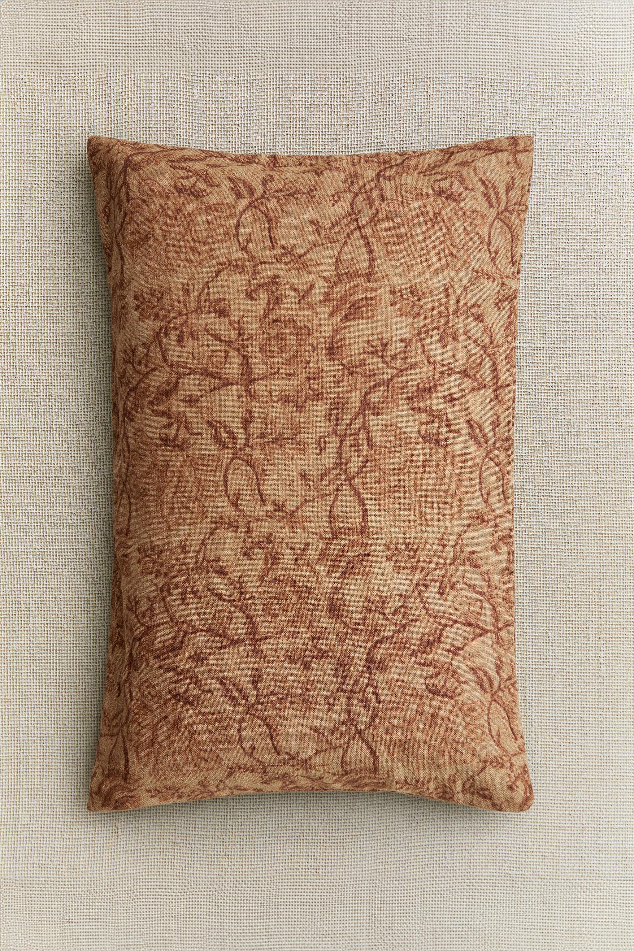 FLORAL PRINT THROW PILLOW COVER