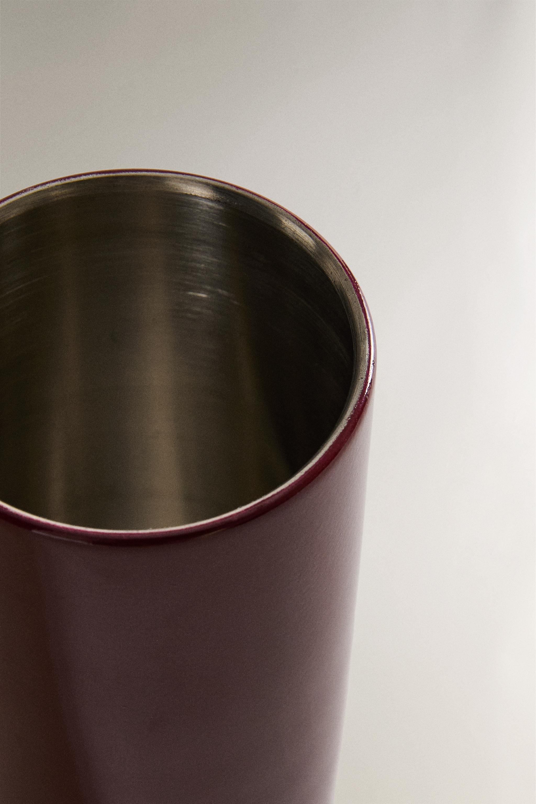 CYLINDRICAL METAL PENCIL HOLDER