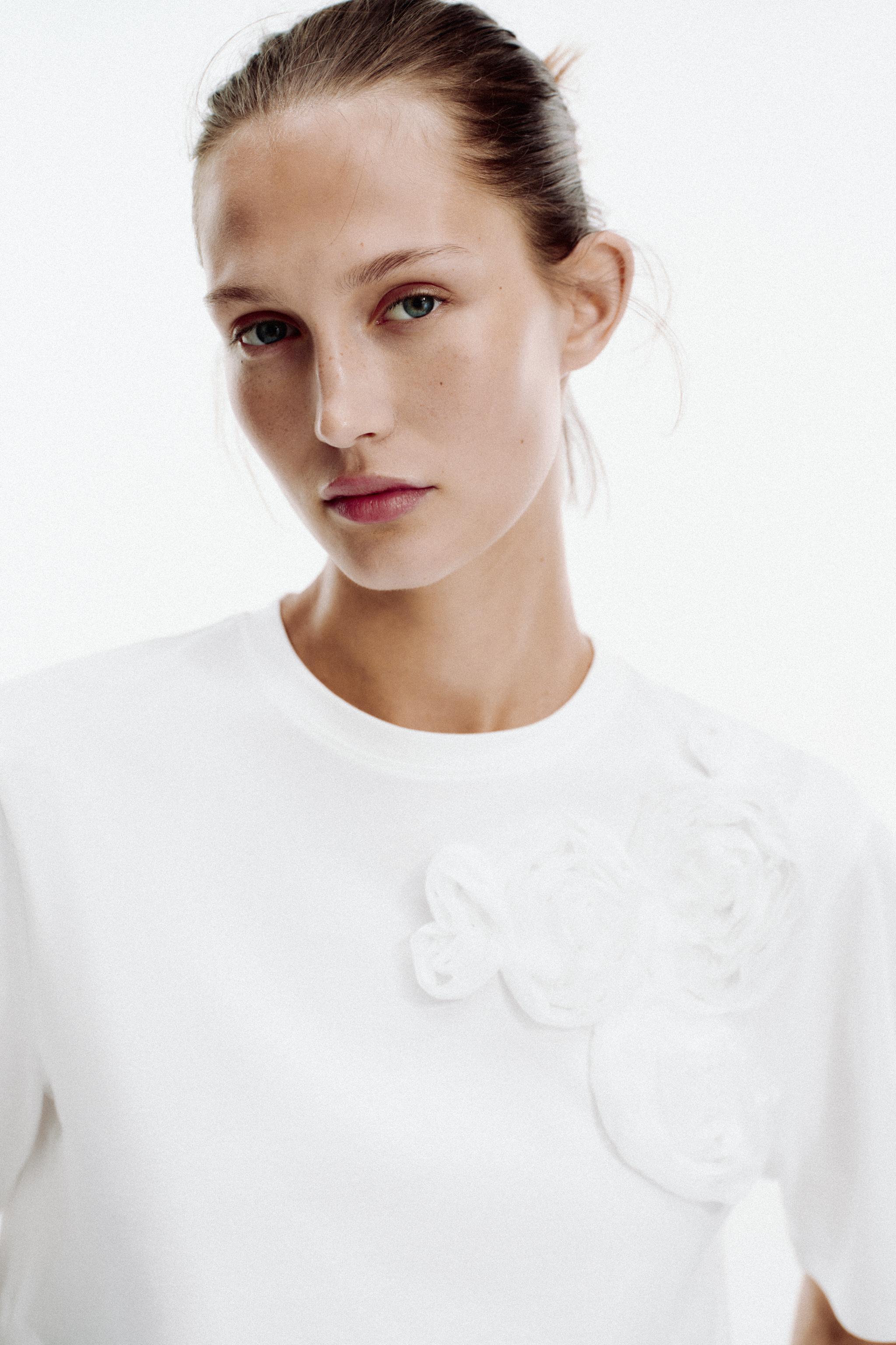 FLORAL VOLUME T-SHIRT