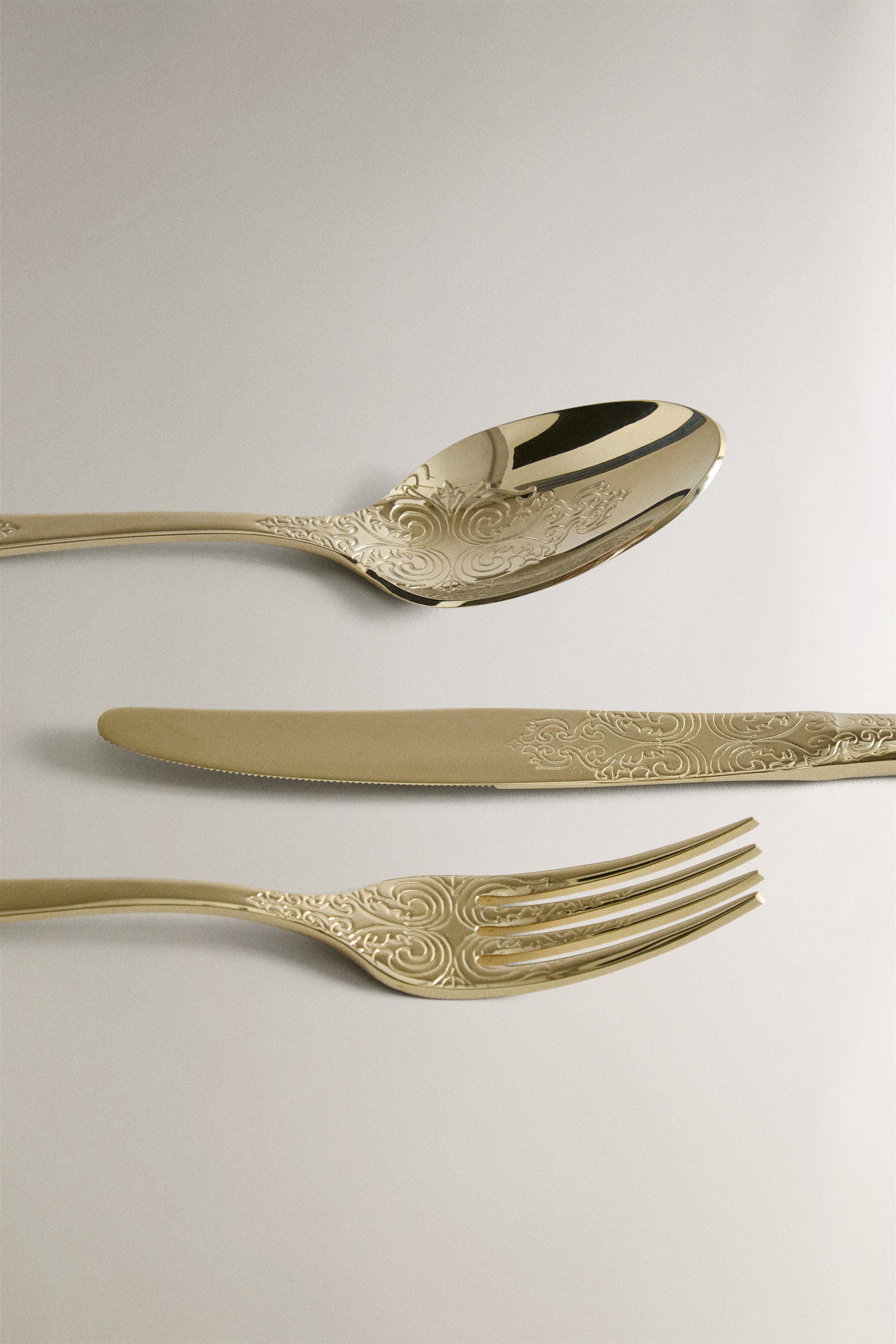 ENGRAVED FLATWARE SET