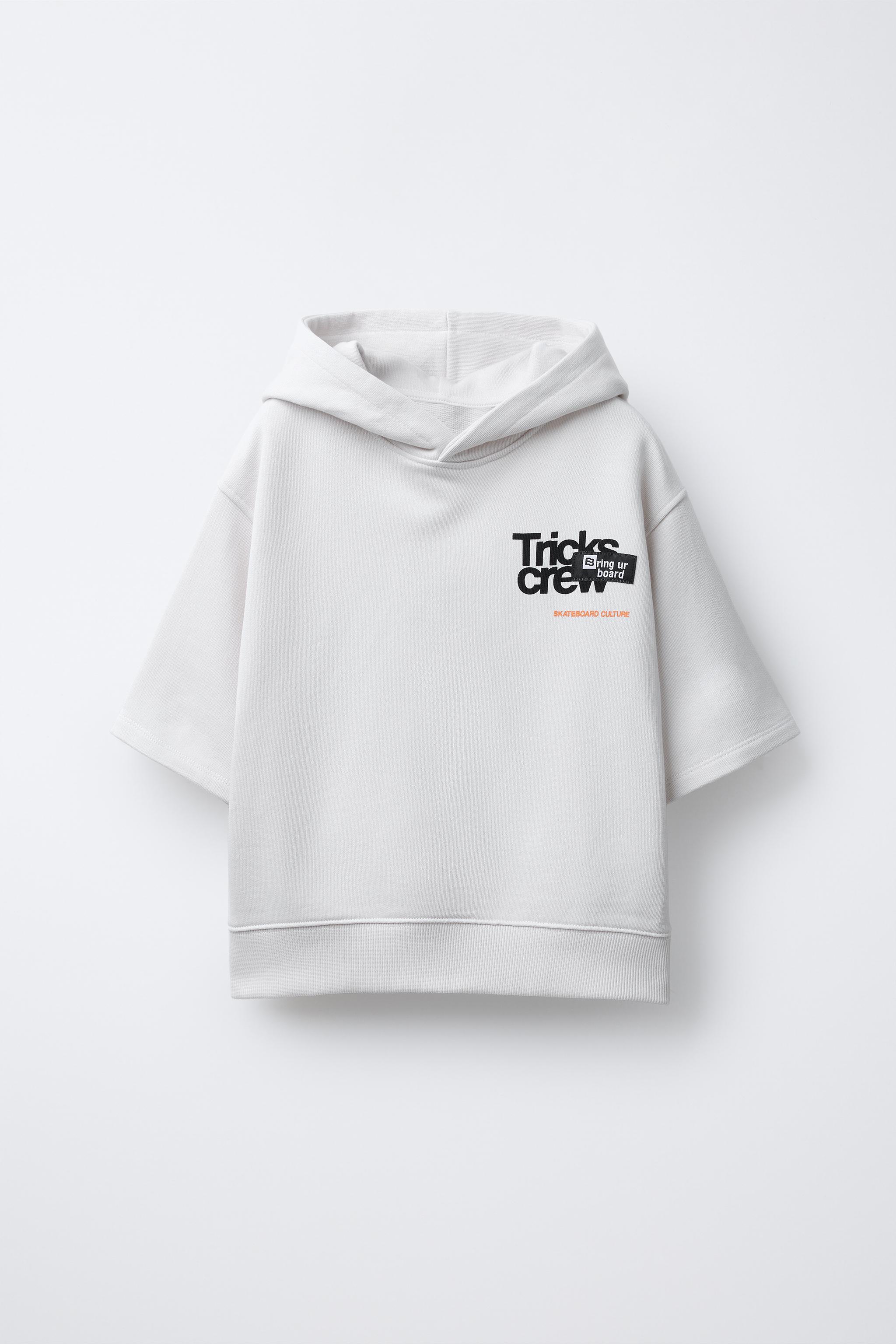 SHORT SLEEVE TEXT SWEATSHIRT