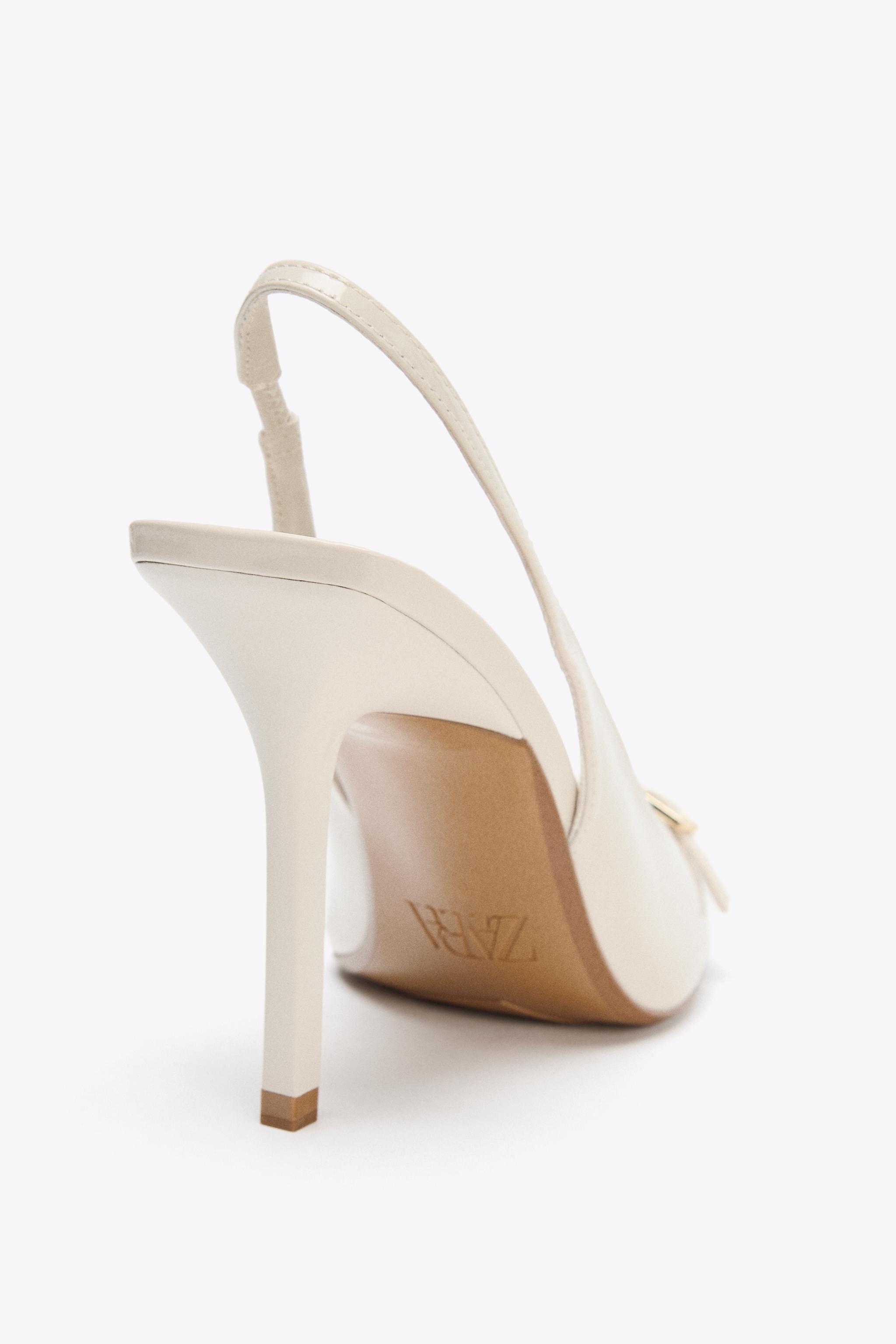 HEELED BUCKLE SANDALS