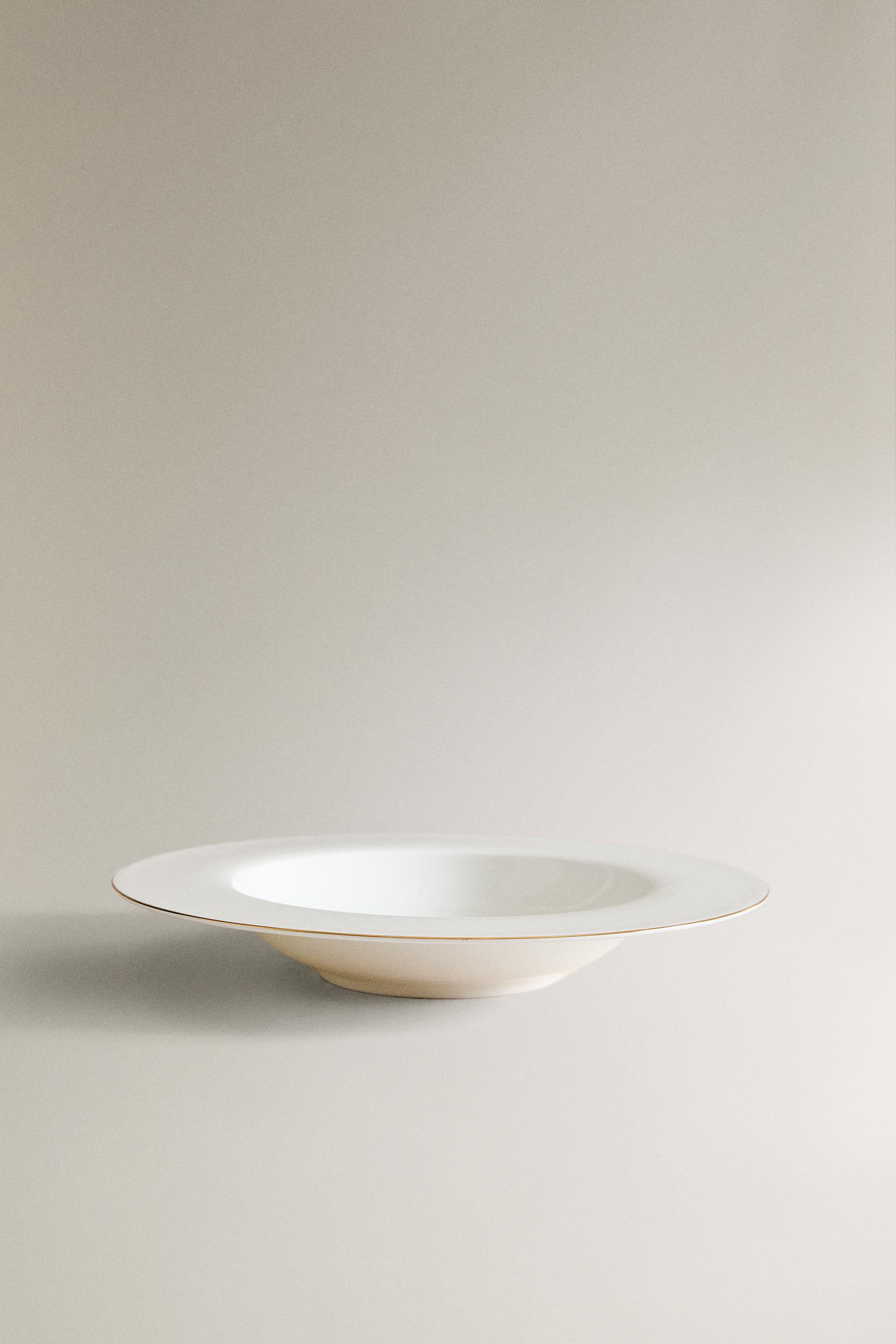 RIMMED BONE CHINA SOUP PLATE