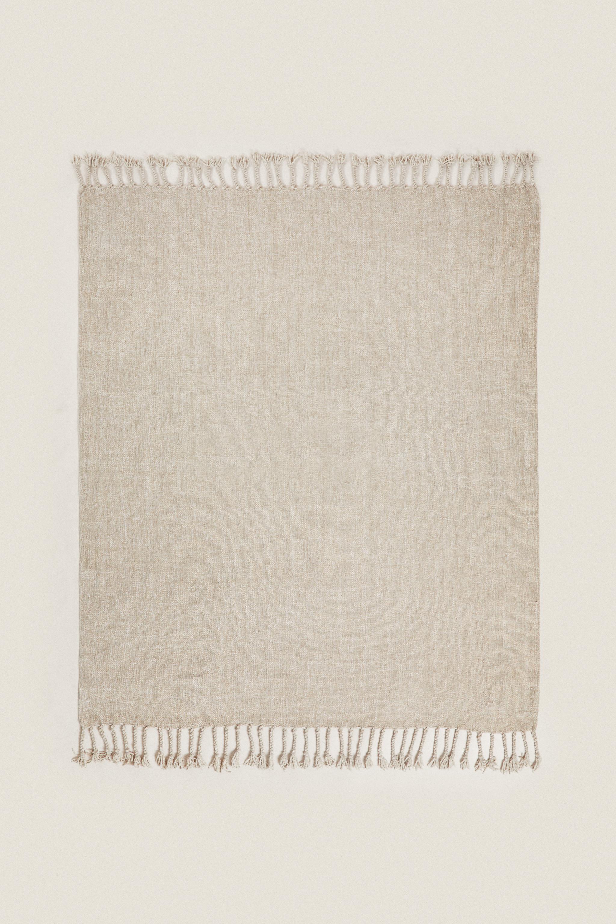 CHUNKY CHENILLE BLANKET