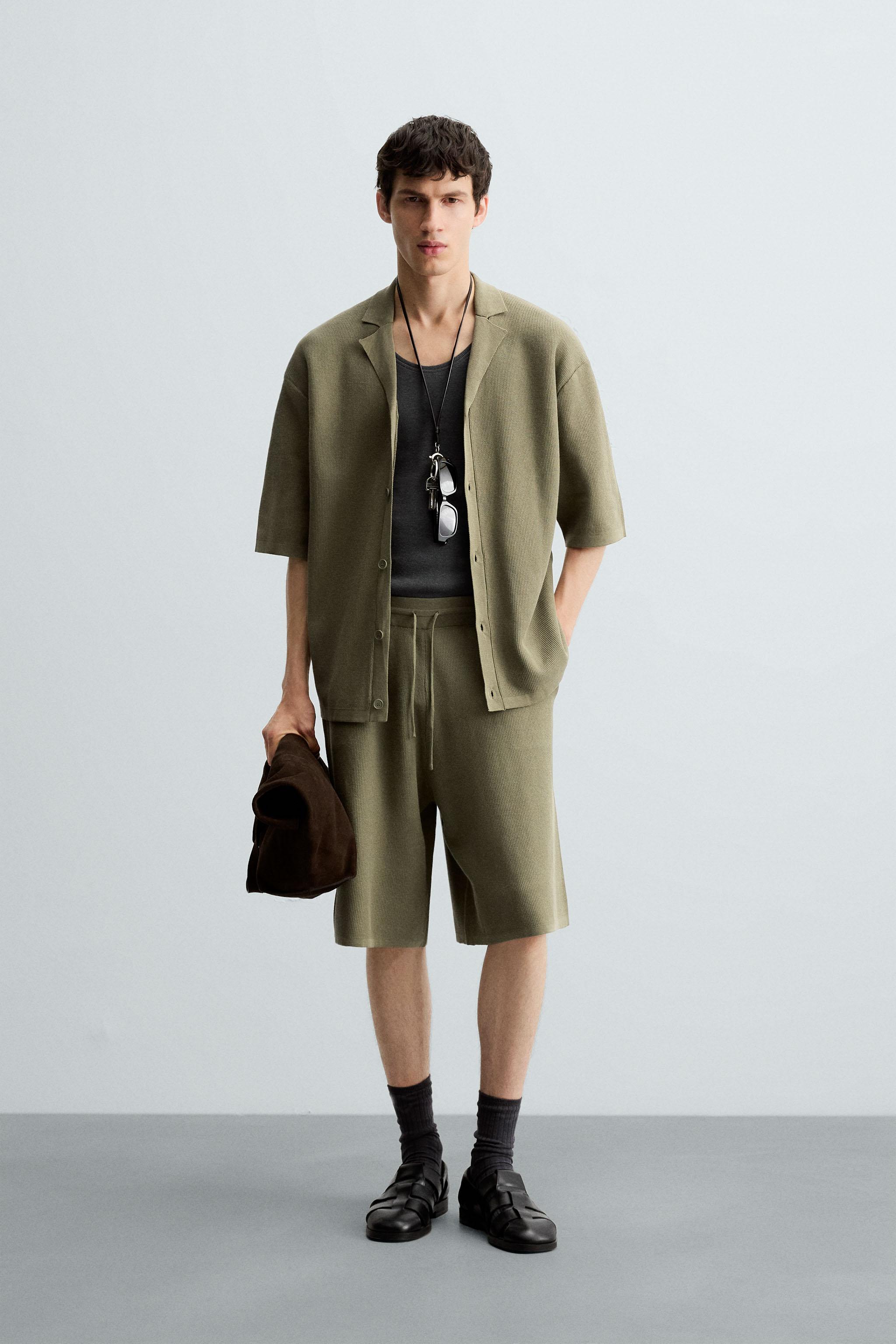 TEXTURED KNIT SHORTS