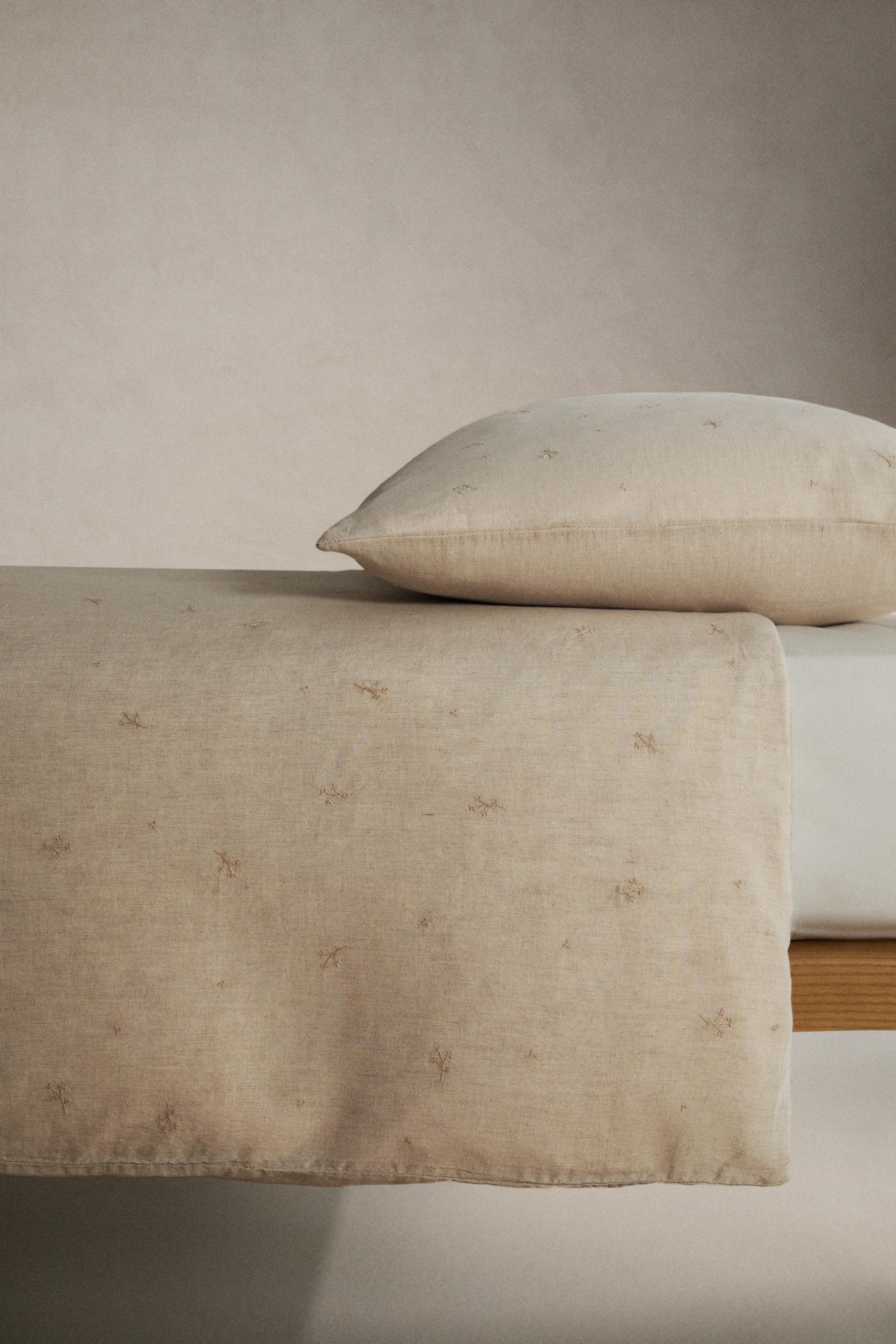 CHILDREN'S LINEN DUVET COVER WITH FLORAL EMBROIDERY