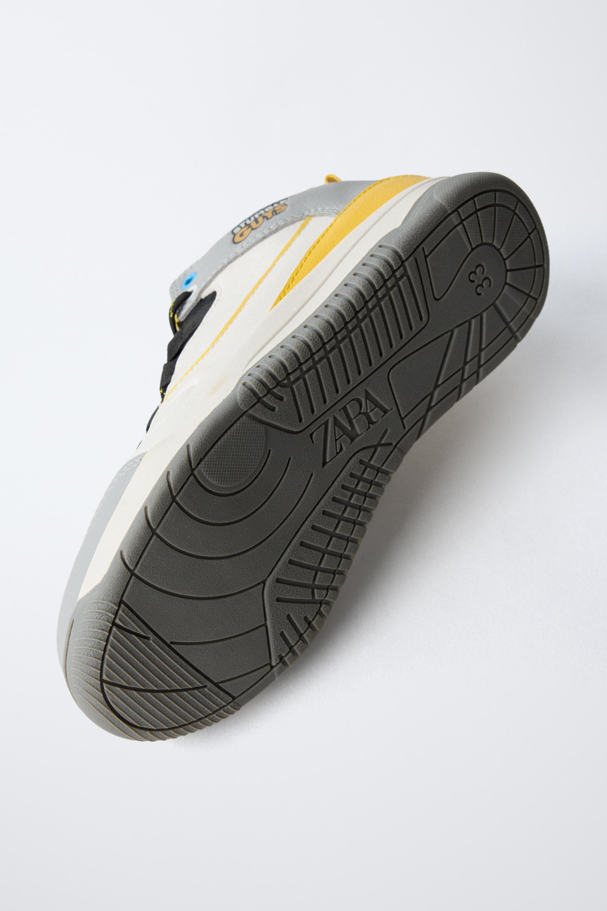 STUMBLE GUYS ™ © SCOPELY HIGH TOP SNEAKERS