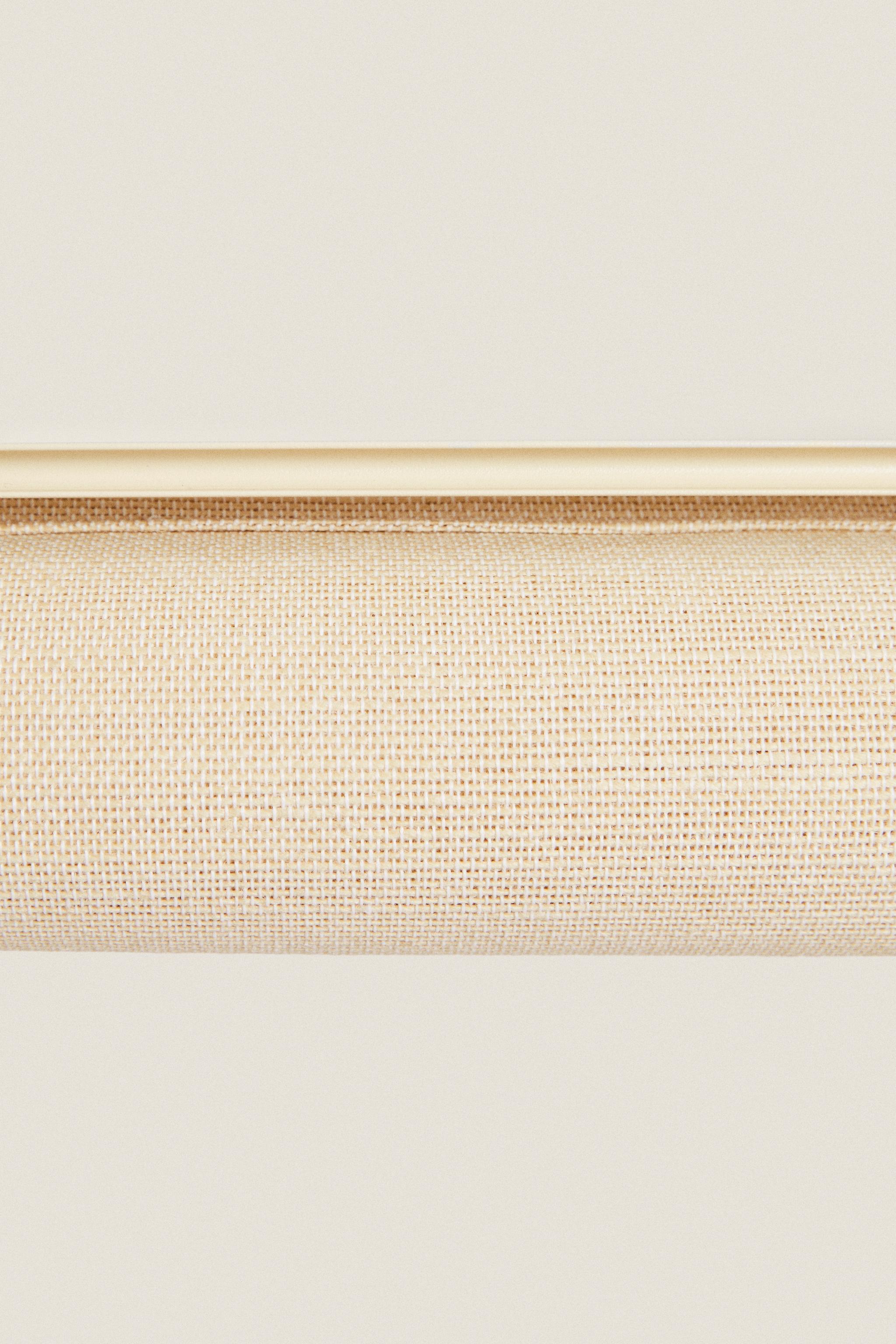 CURTAIN | MEDIUM OPACITY JUTE RETRACTABLE BLIND
