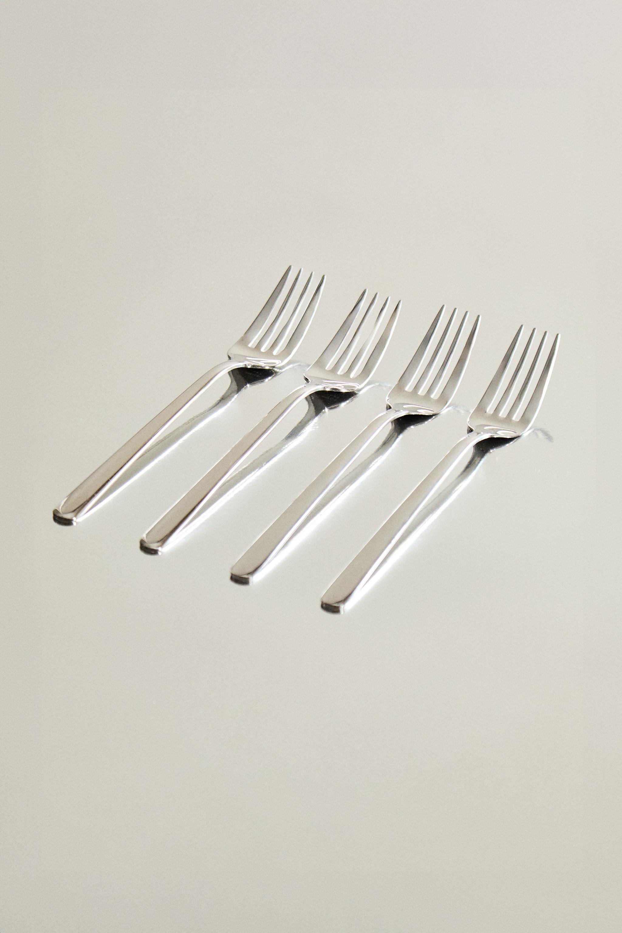 SET OF SHINY STEEL FORKS (SET OF 4)