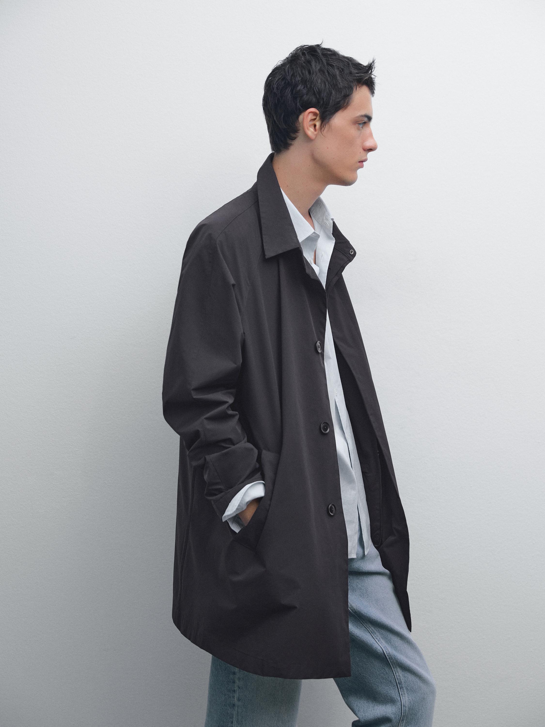 Packable water-repellent trench coat