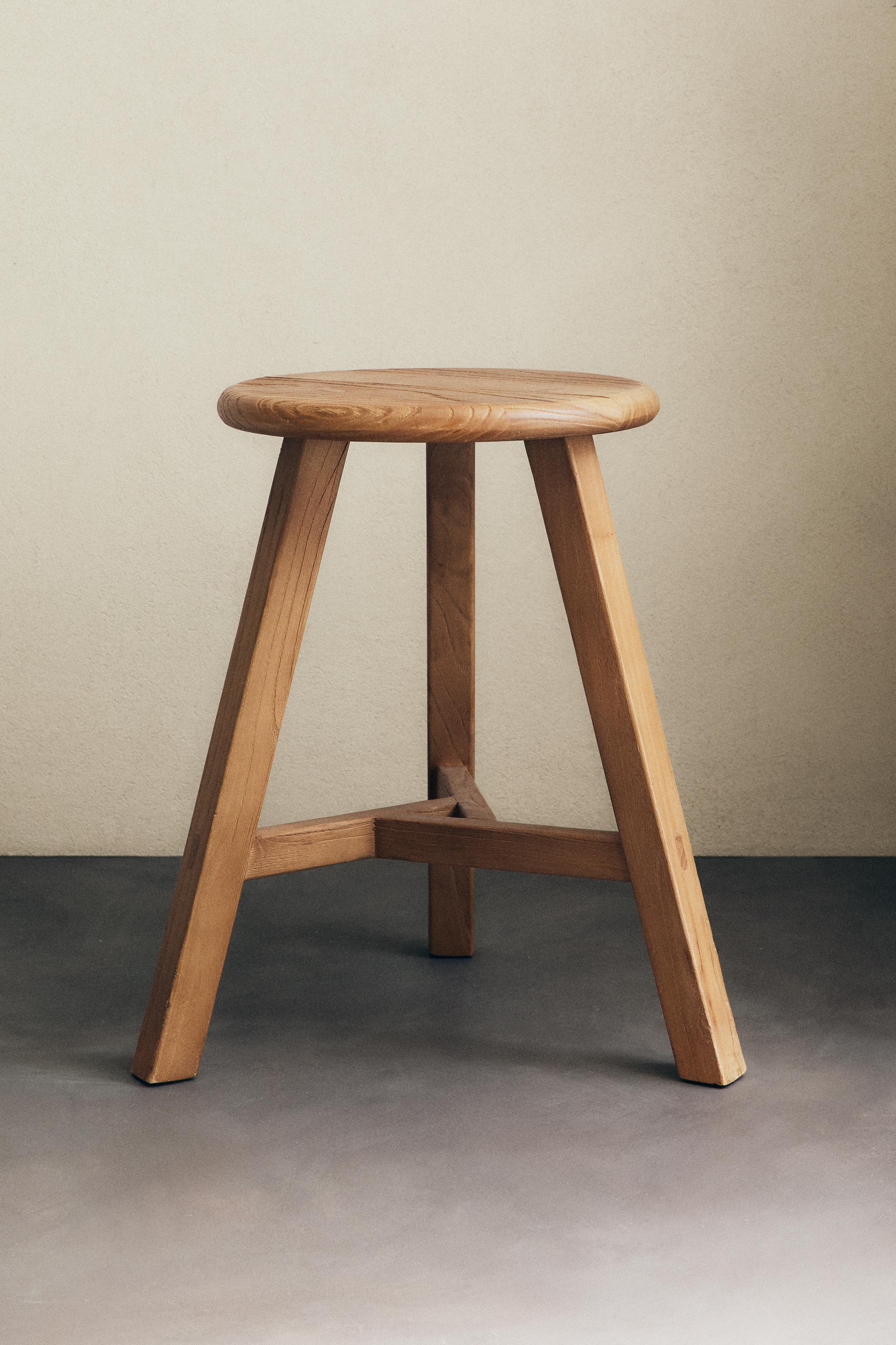 ELM WOOD STOOL