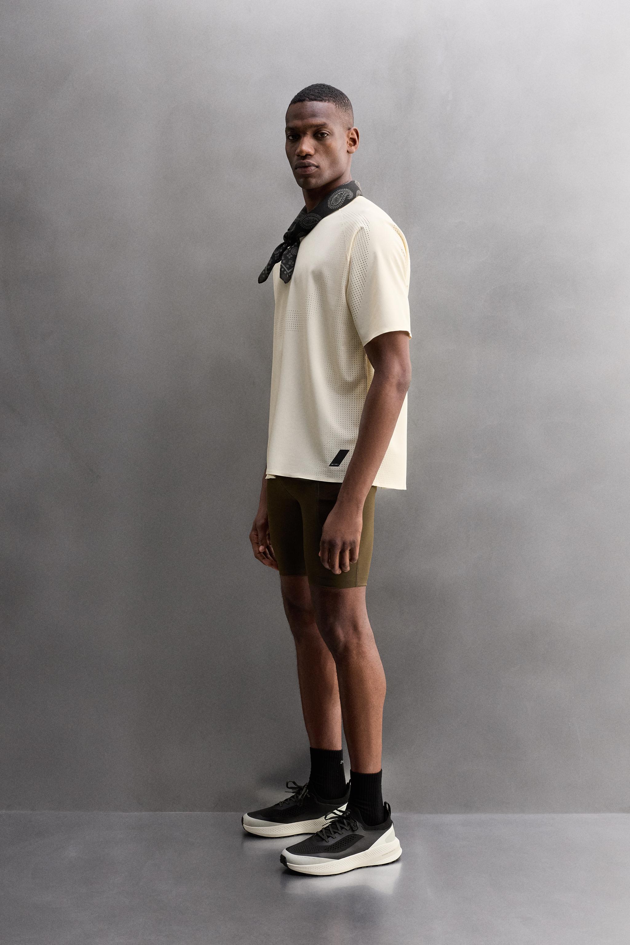 OPEN KNIT STRUCTURE T-SHIRT