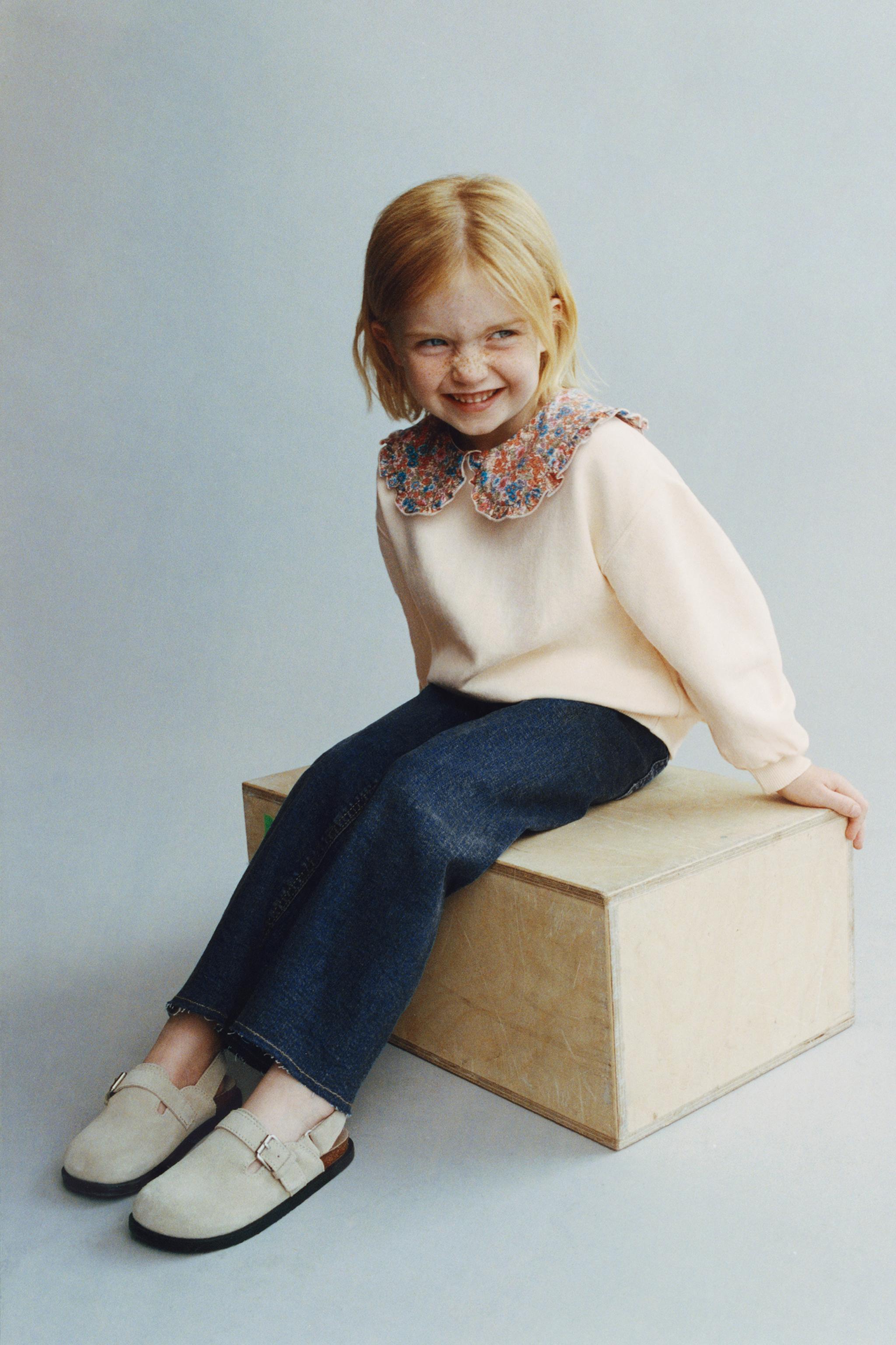 CONTRAST COLLAR FLORAL SWEATSHIRT