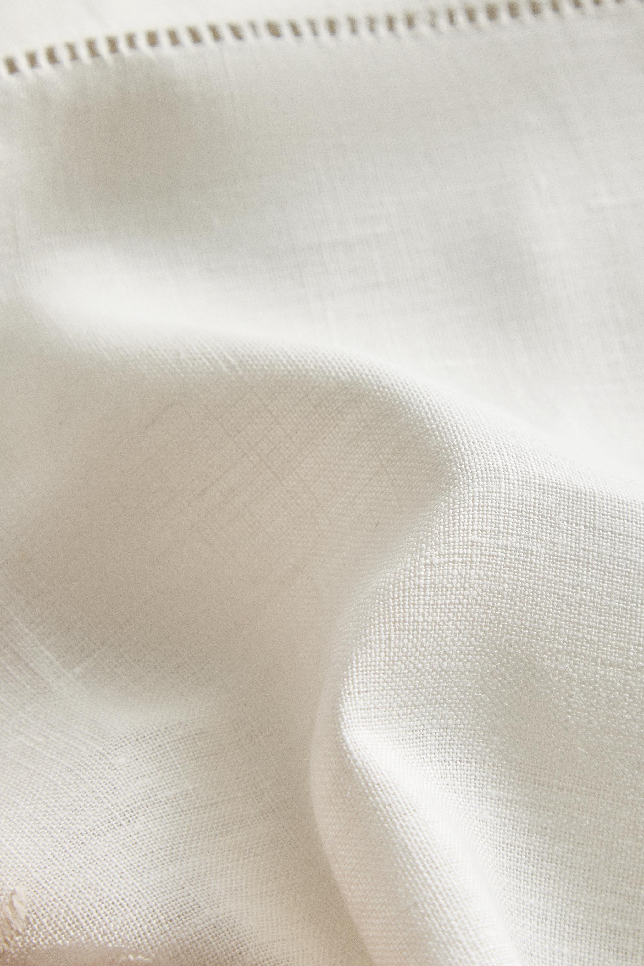 SET OF EMBROIDERED LINEN COCKTAIL NAPKINS (SET OF 4)