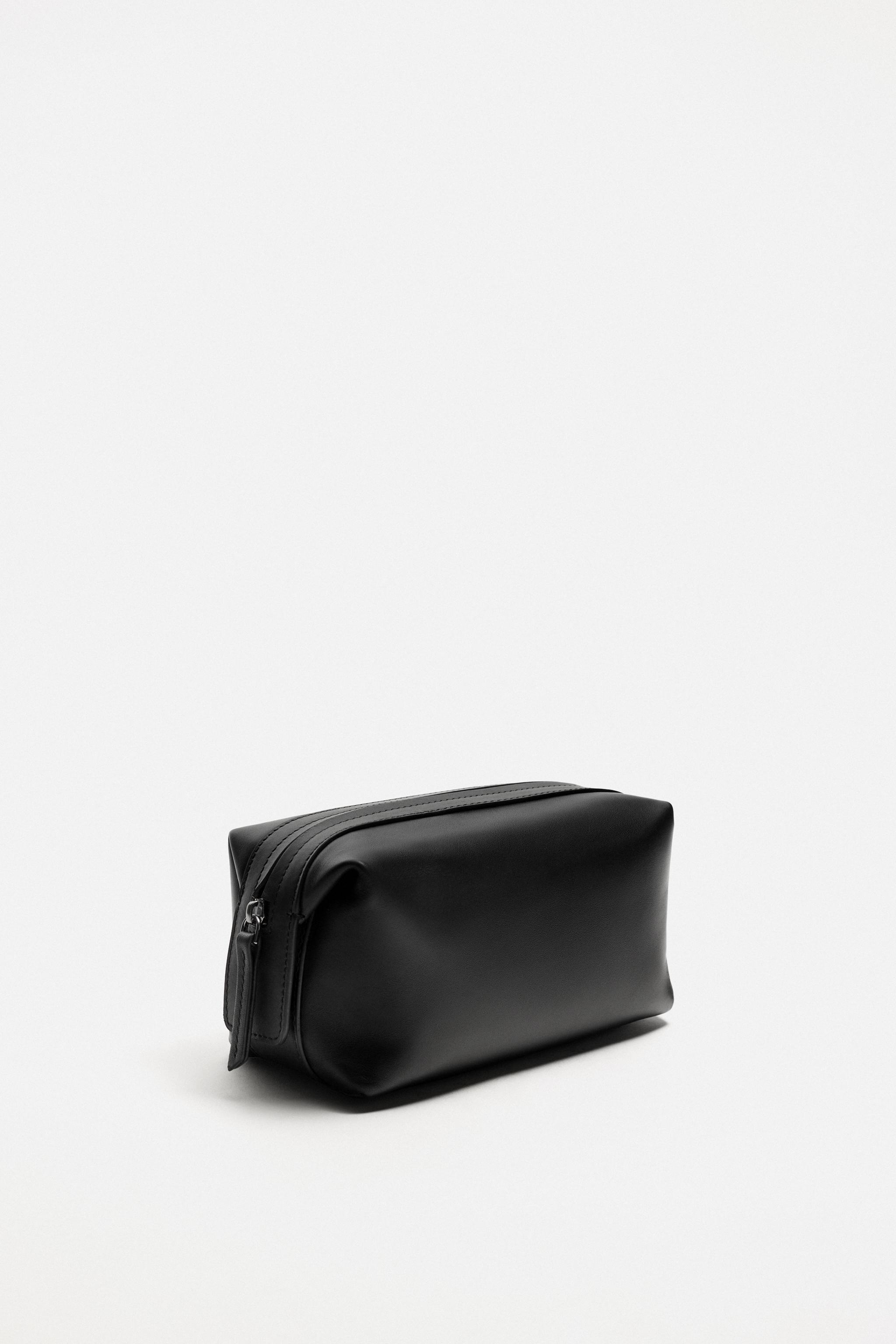 LEATHER TOILETRY BAG