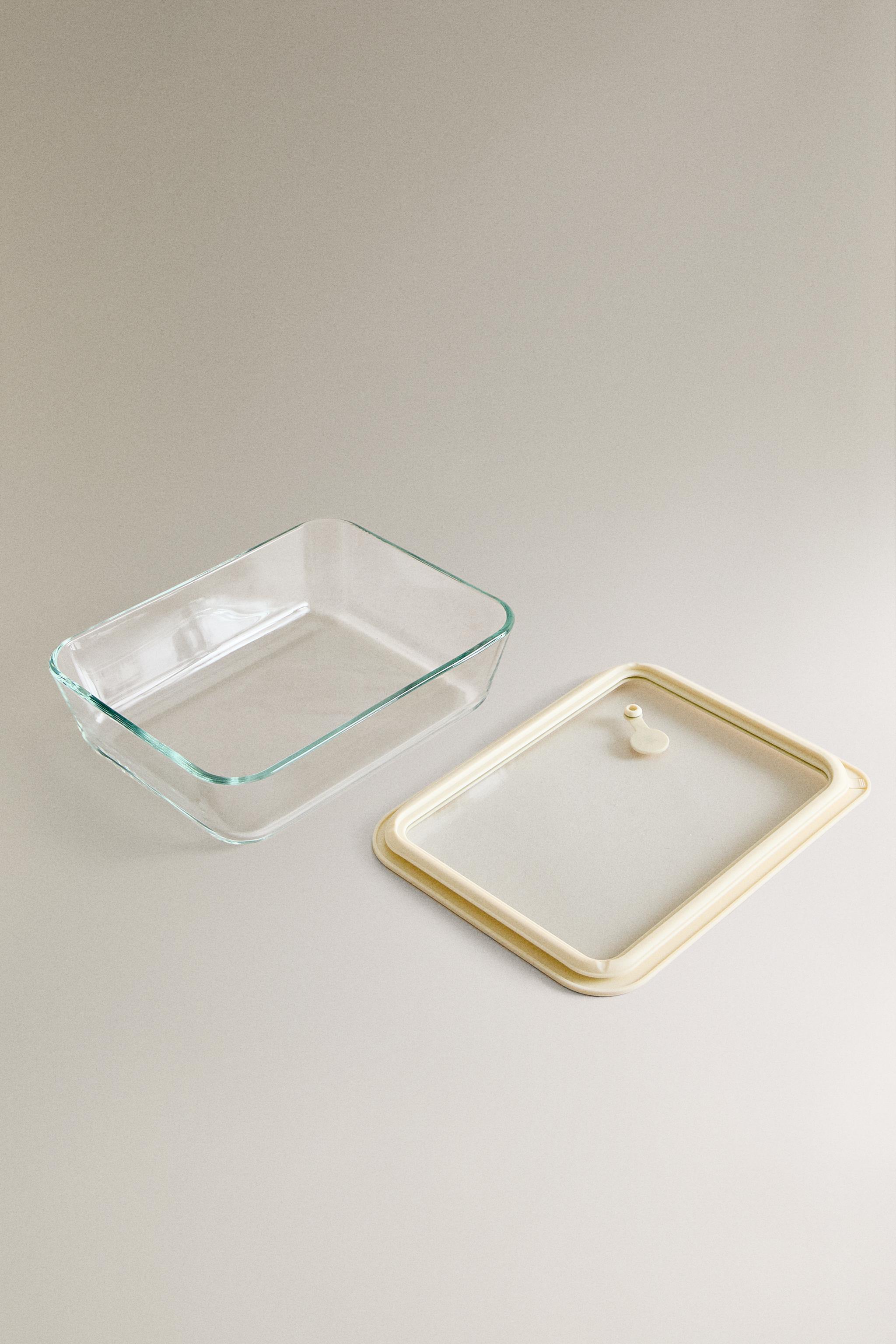 47.34 oz AIRTIGHT FOOD CONTAINER