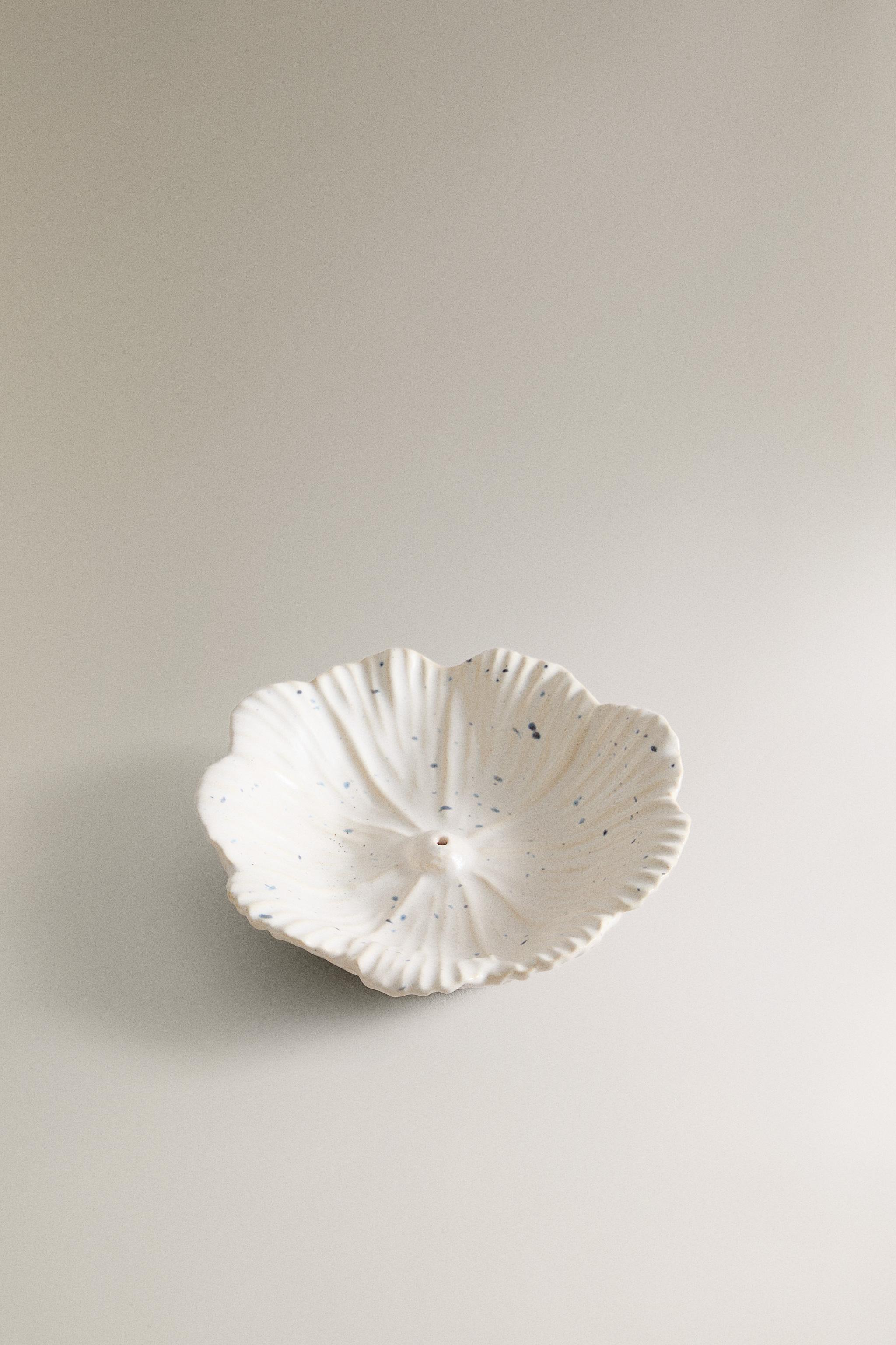 CERAMIC FLORAL INCENSE BURNER