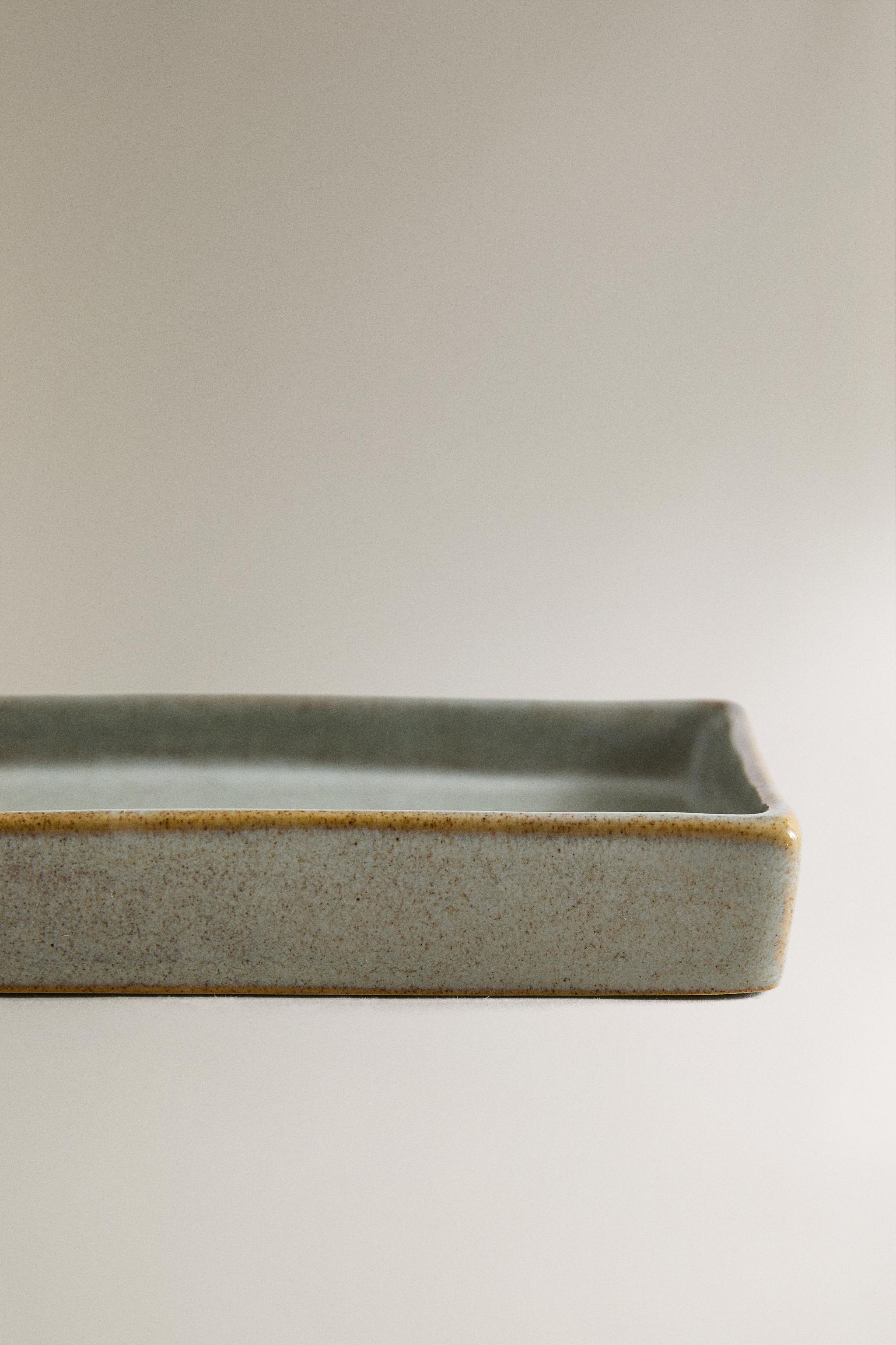 GREENISH BATHROOM SOAP DISH