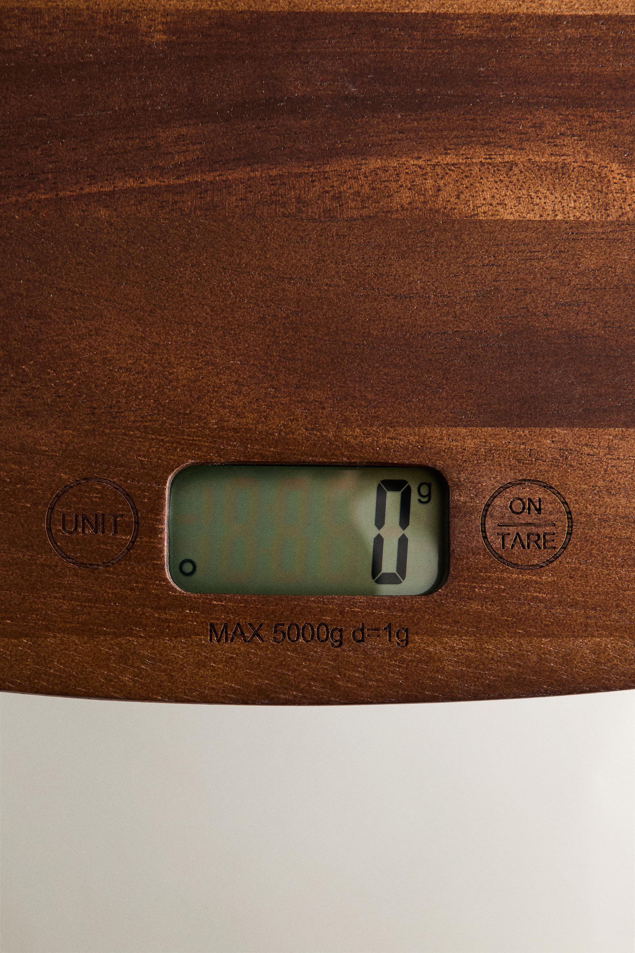 WOODEN KITCHEN SCALE