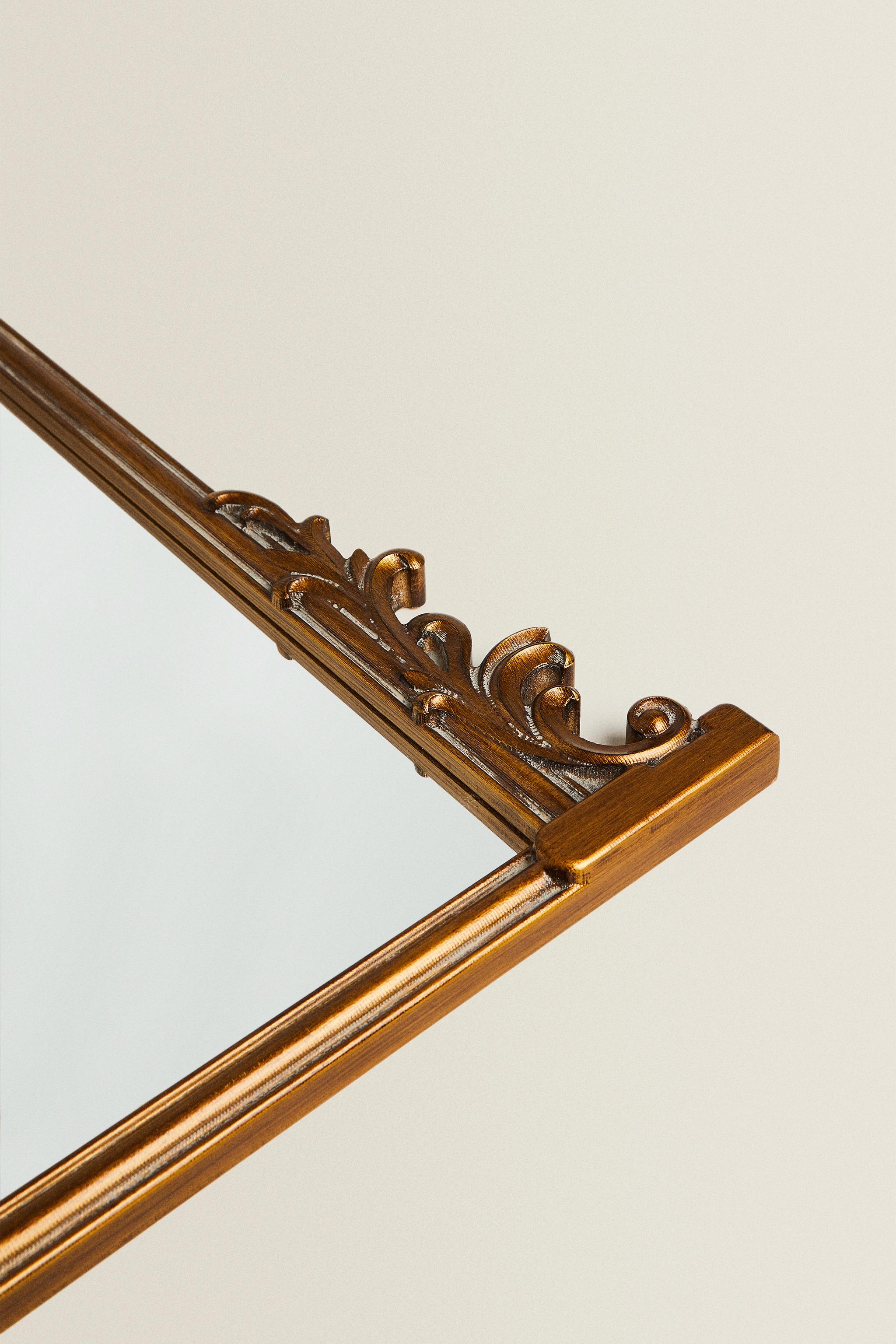GOLDEN WOODEN WALL MIRROR