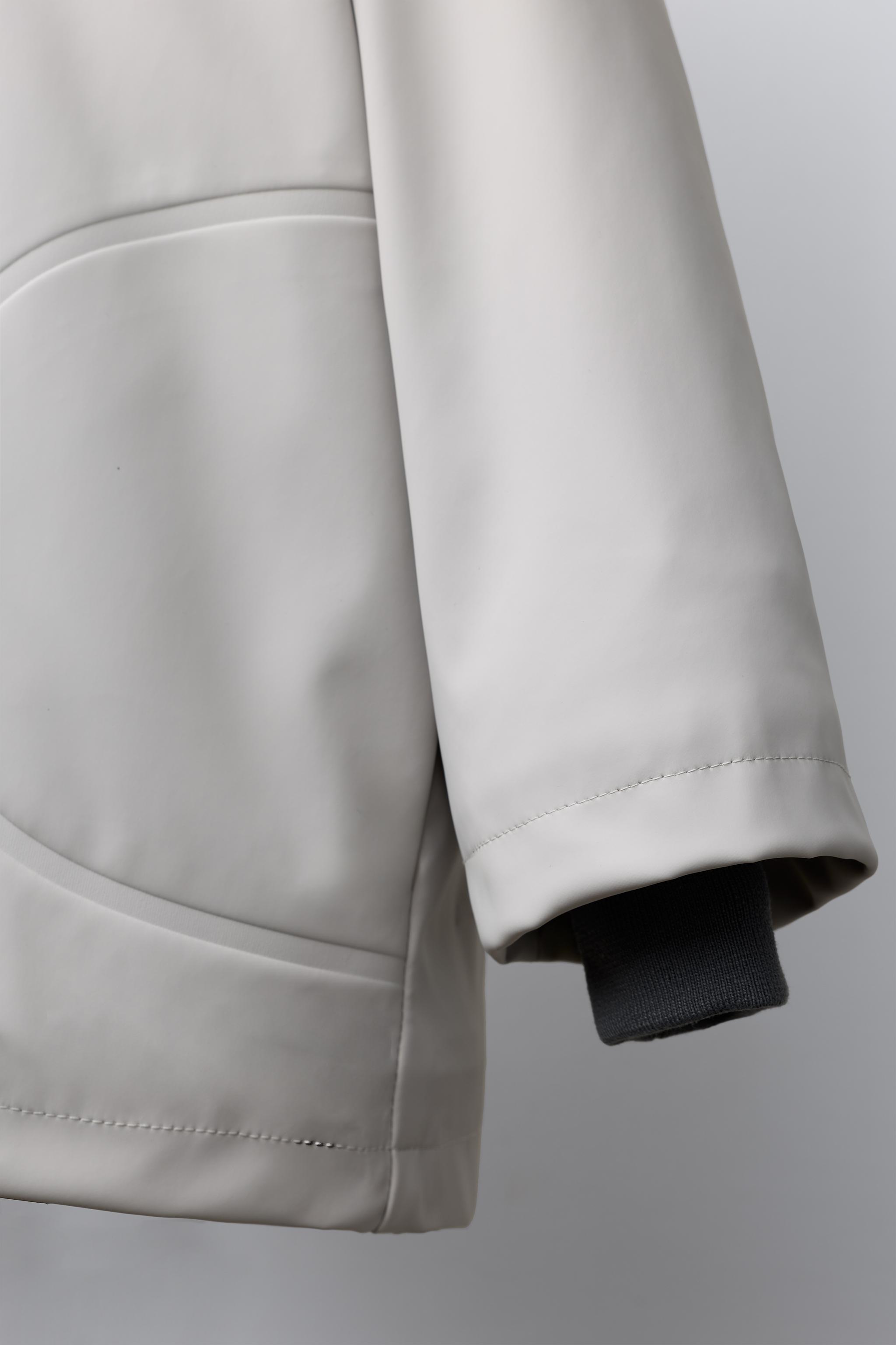 RUBBERIZED WATER RESISTANT RAINCOAT