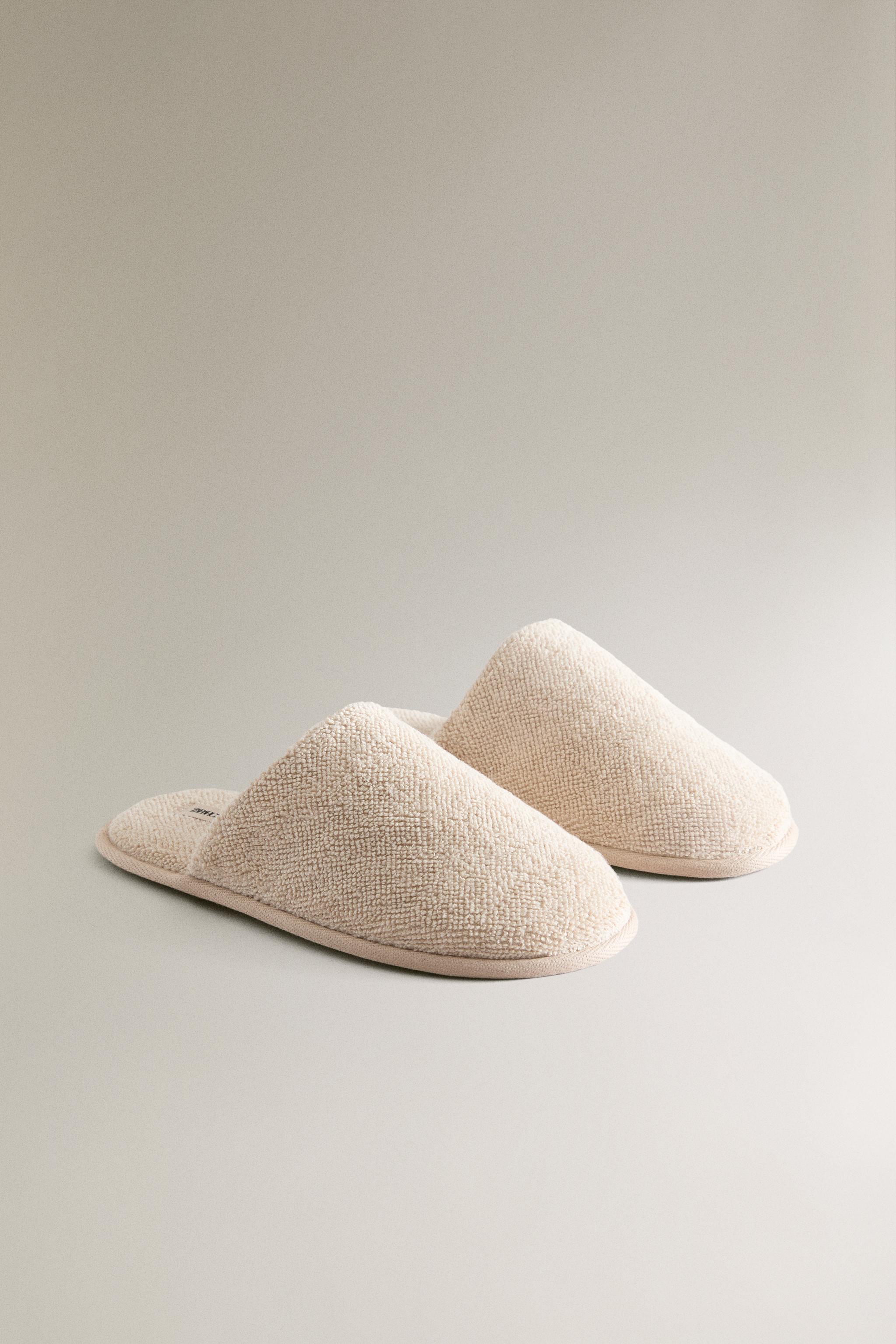 RICE STITCH BATHROOM SLIPPERS