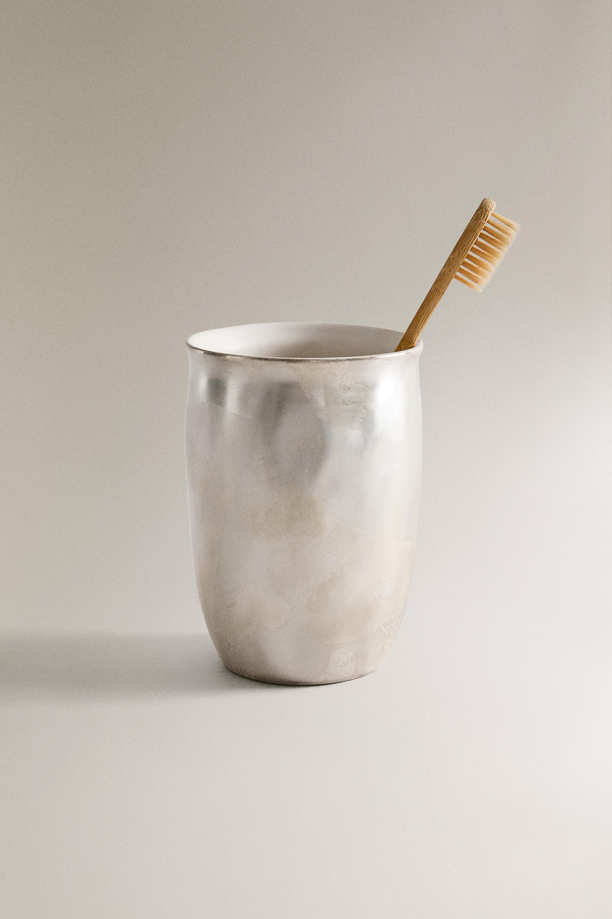 SHINY CERAMIC TOOTHBRUSH HOLDER
