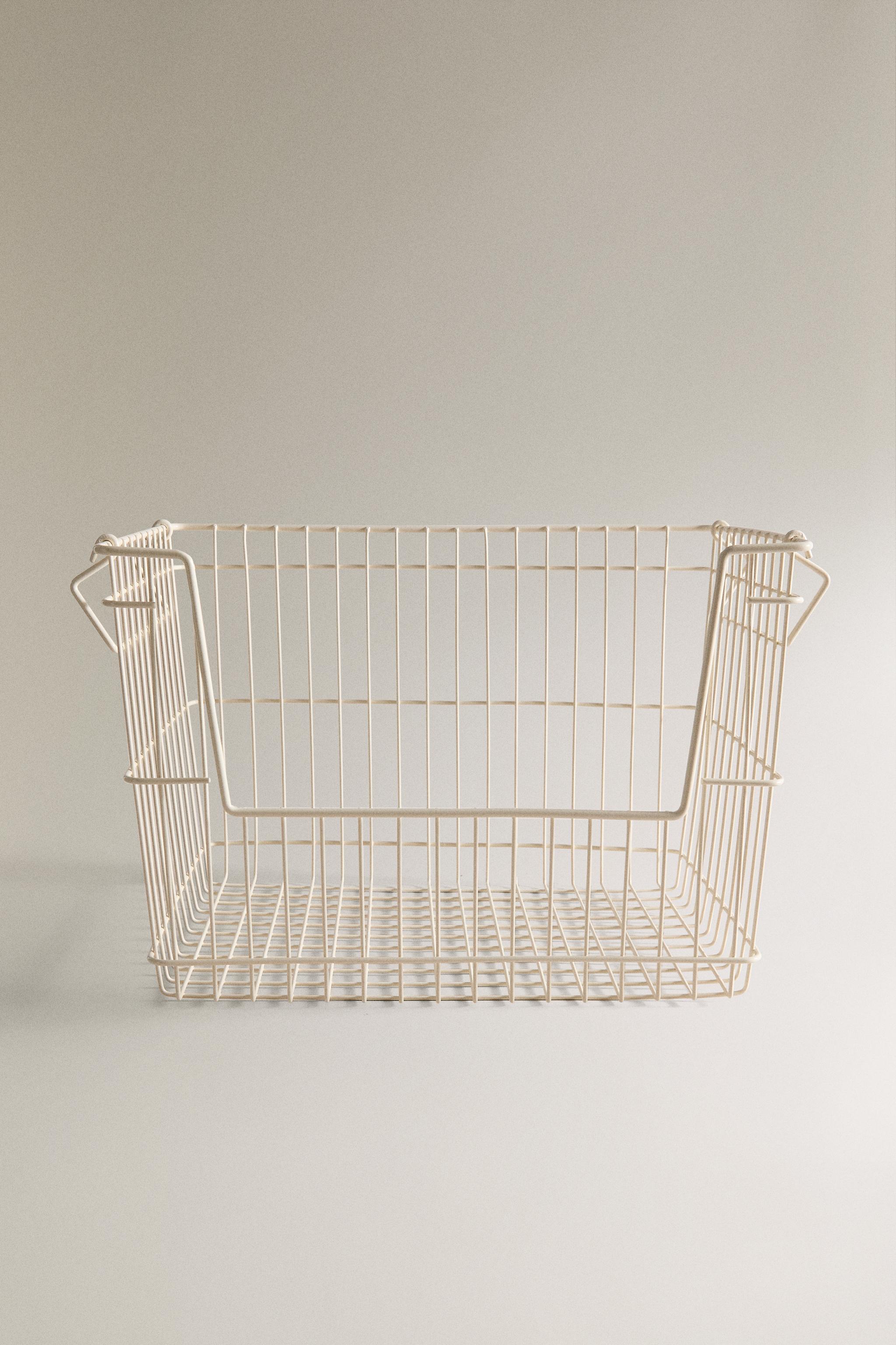STACKABLE LACQUERED METAL BASKET
