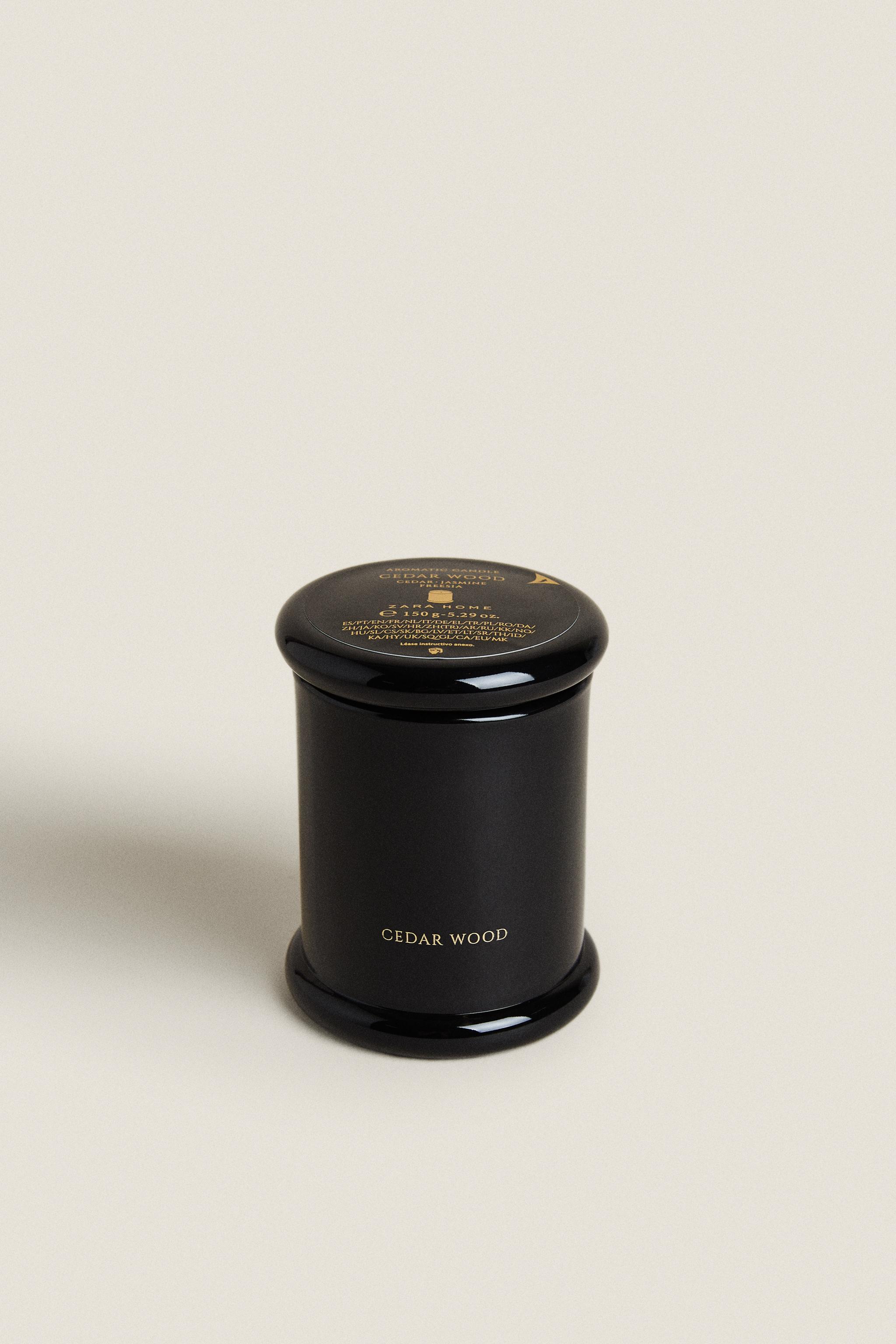 (150 G) CEDAR WOOD SCENTED CANDLE