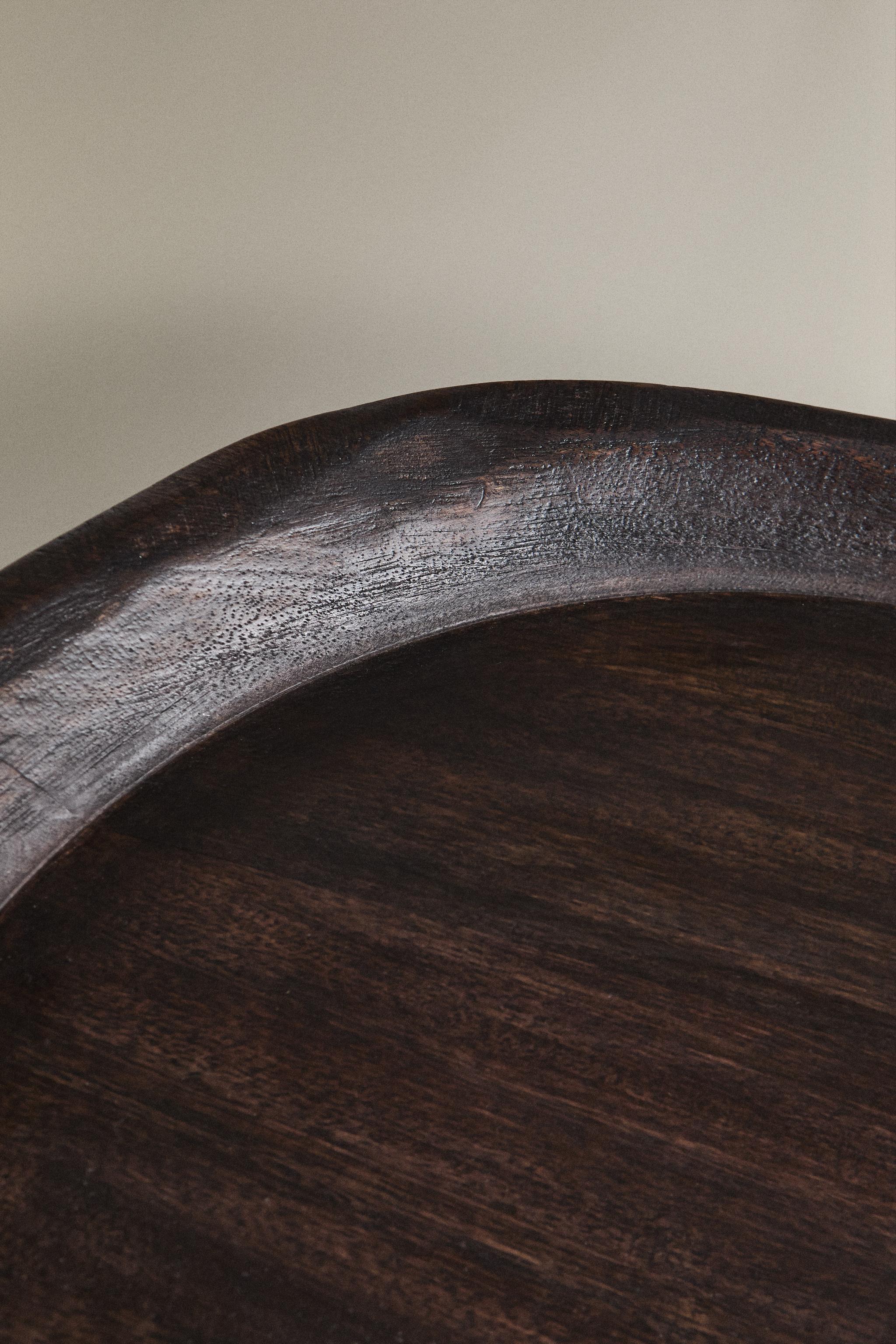 ROUND IRREGULAR TRAY