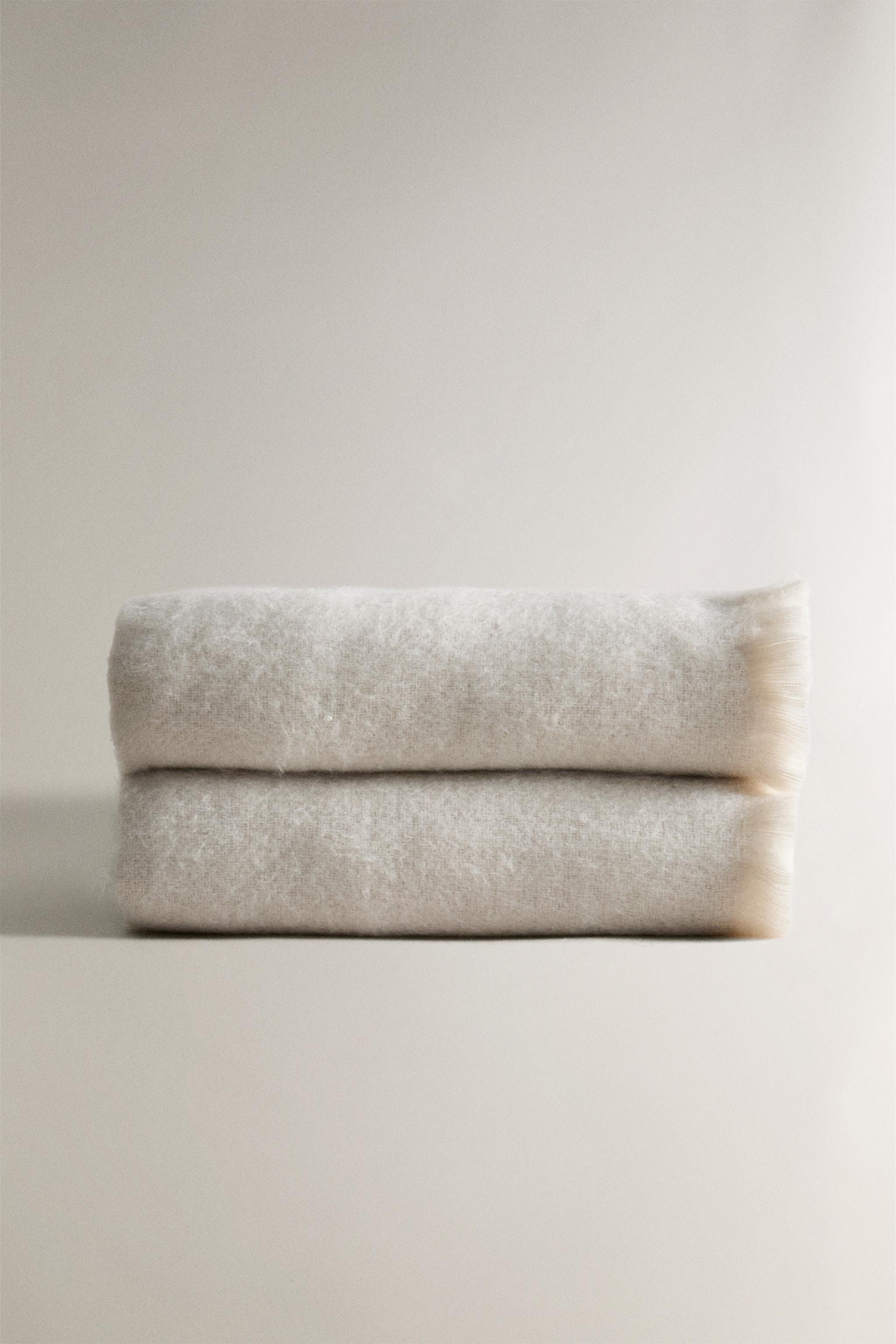 FRINGED SOFT BLANKET