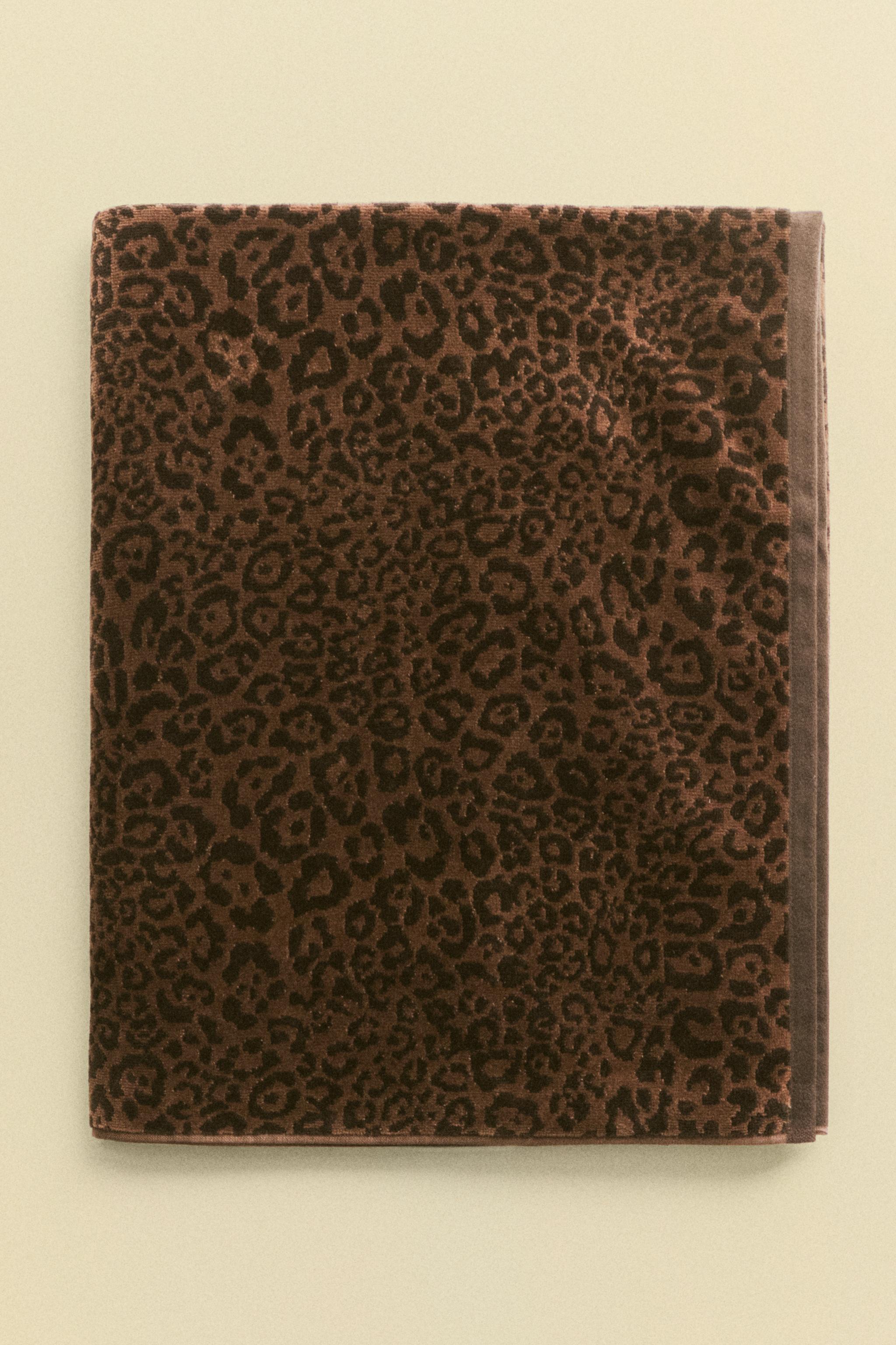 ANIMAL PRINT VELOUR BEACH TOWEL