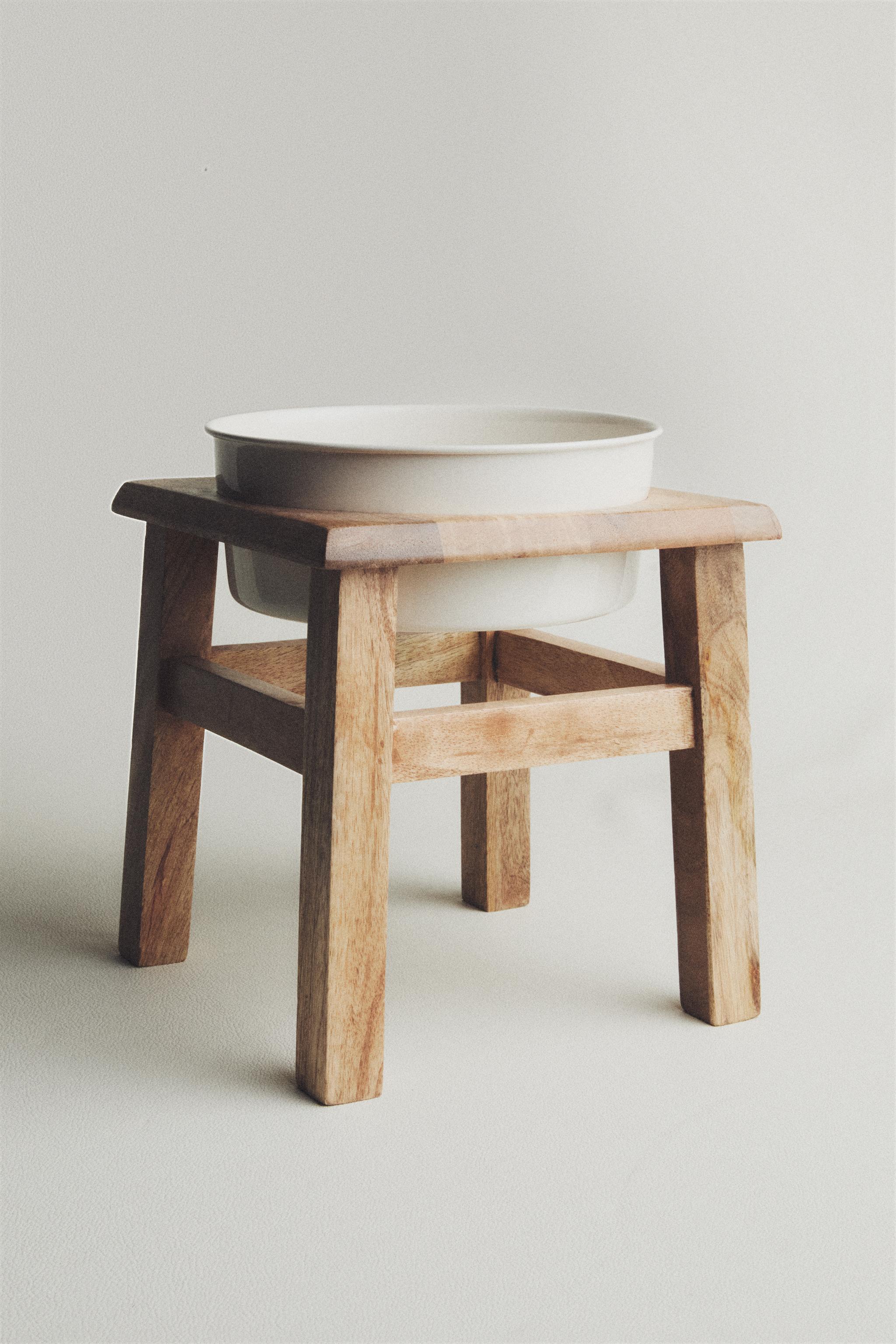 PET FOOD BOWL WITH STAND