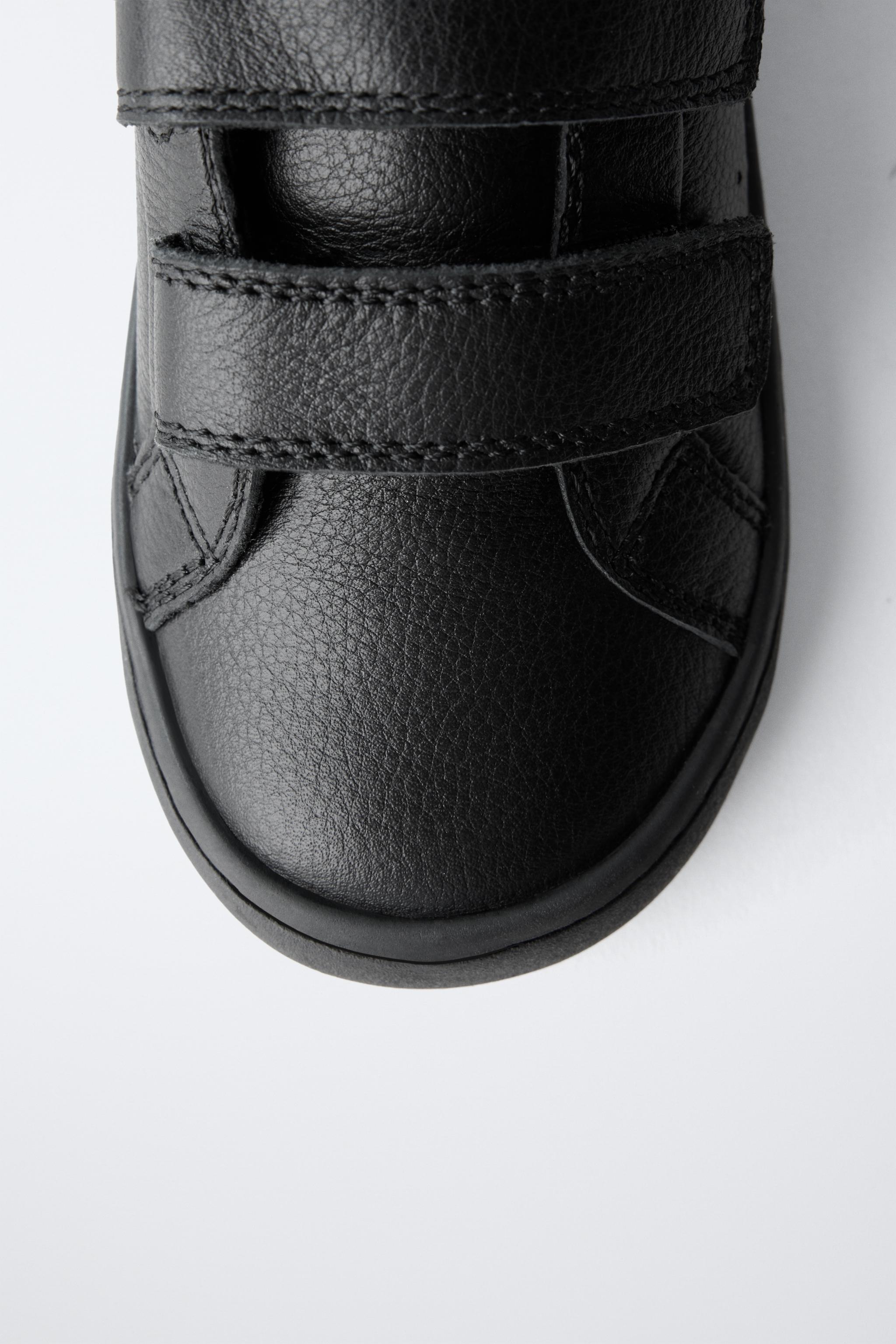 BAREFOOT LEATHER SNEAKERS