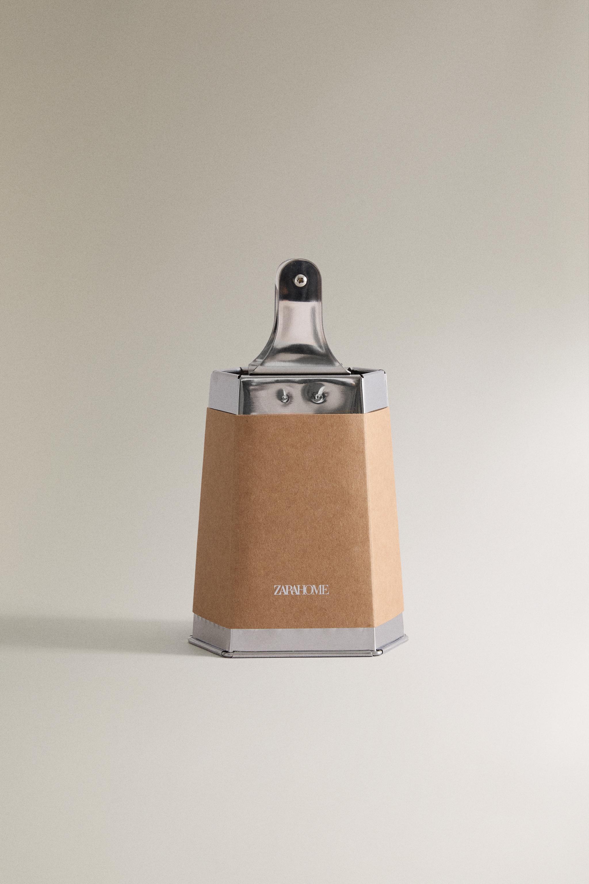 VERTICAL STEEL KITCHEN GRATER