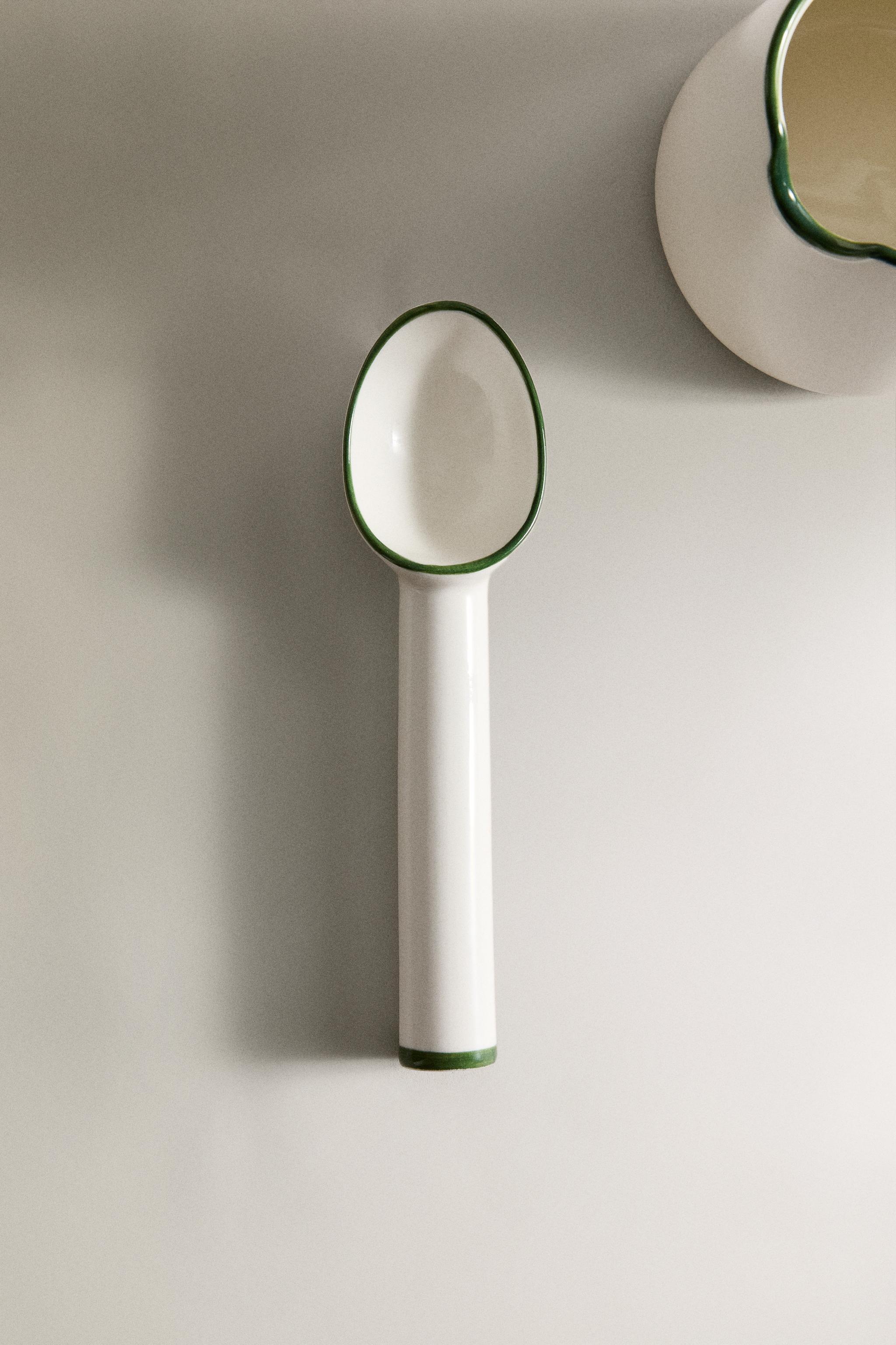 STONEWARE ICE CREAM SERVING SET