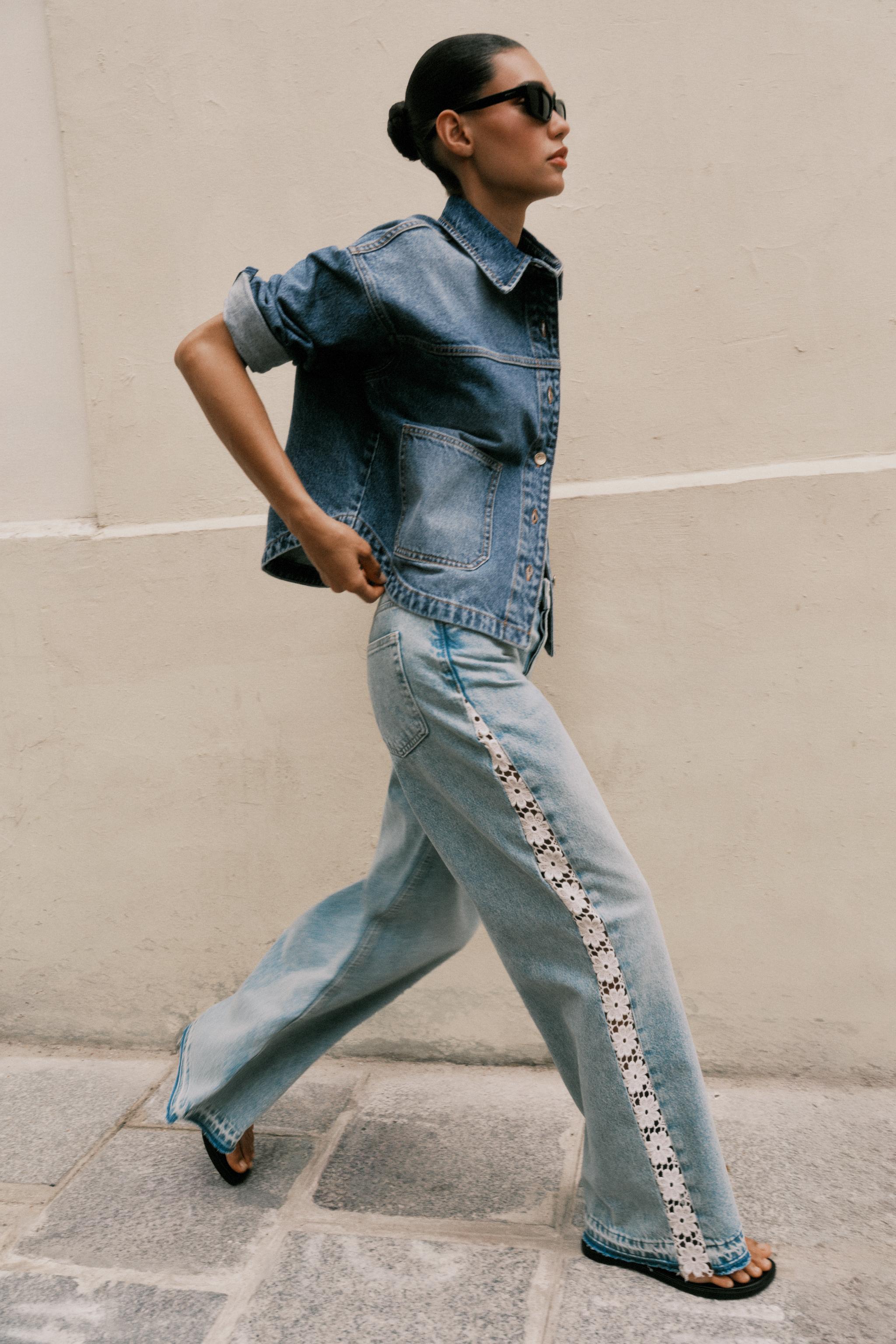 Z1975 HIGH WAIST WIDE LEG JEANS WITH CROCHET DETAIL